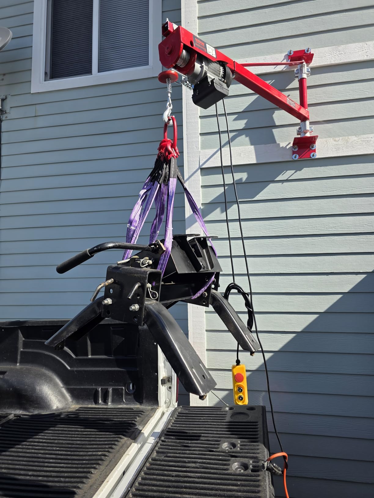 VEVOR Wall Mount Jib Crane, 660 lbs Max Load Capacity Electric Scaffolding Lift, Electric Hoist Holder Swing Arm with Pole, Steel Hoist Frame, 180° Swivel Scaffold Lifting Arm for Electric Hoist customer photo 1