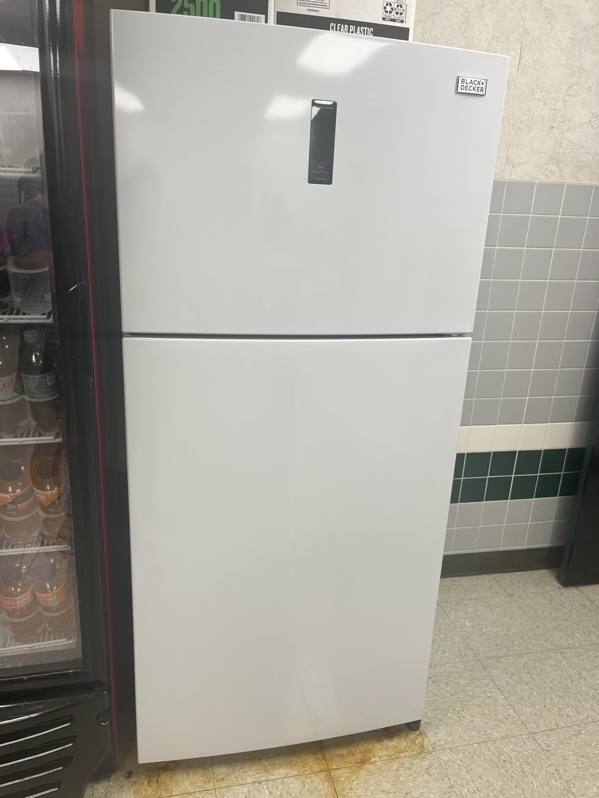 BLACK+DECKER 16.4 Cu. Ft. Top Mount Refrigerator, BR1640KS, Stainless Look | 2 Door Fridge with Top Freezer and Separate Temperature Controls, Auto Defrost, Full Size for Homes and Apartments customer photo 2