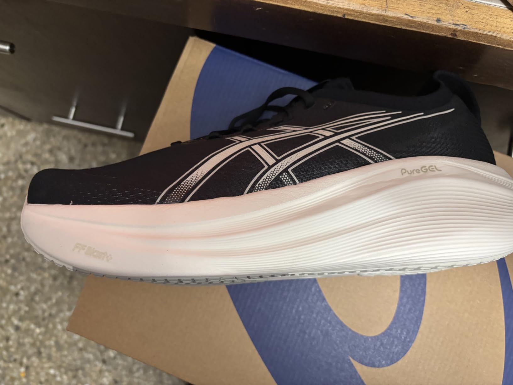 Men's Gel-Nimbus 27 Running Shoes customer photo 1