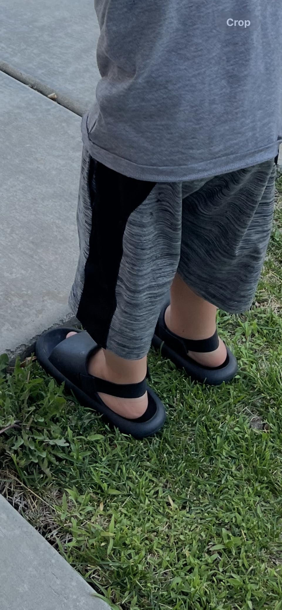 INMINPIN Toddler Boys Girls Slides Sandals Comfort Beach Pool Shower Slippers with Elastic Back Strap customer photo 1