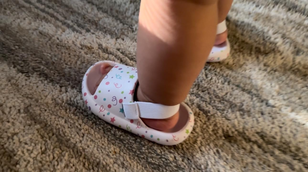 INMINPIN Toddler Boys Girls Slides Sandals Comfort Beach Pool Shower Slippers with Elastic Back Strap customer photo 2