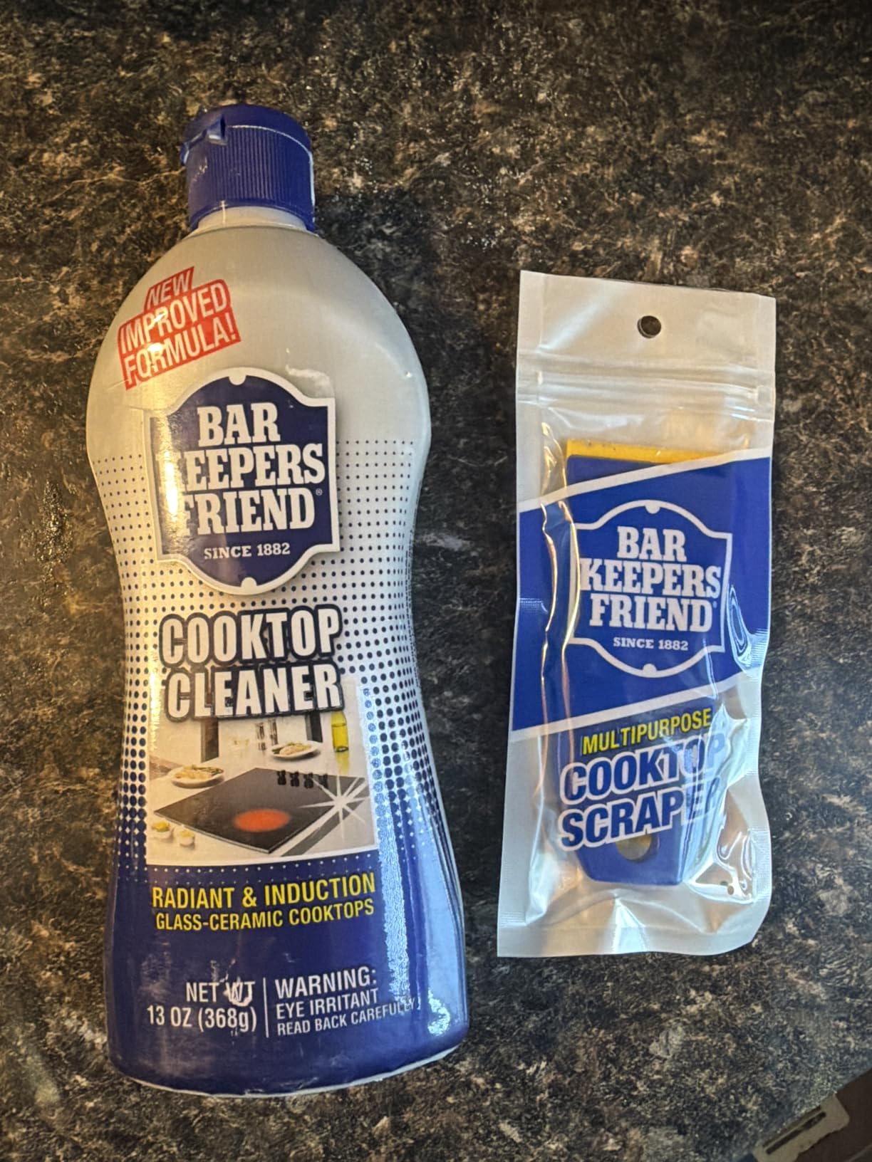 Bar Keepers Friend Cooktop Cleaner (2 x13 oz) + Scraper - Multipurpose Liquid Stovetop Cleanser, Safe for Use on Glass & Ceramic Cooking Surfaces, Copper, Brass, Chrome, Stainless Steel & Porcelain customer photo 2