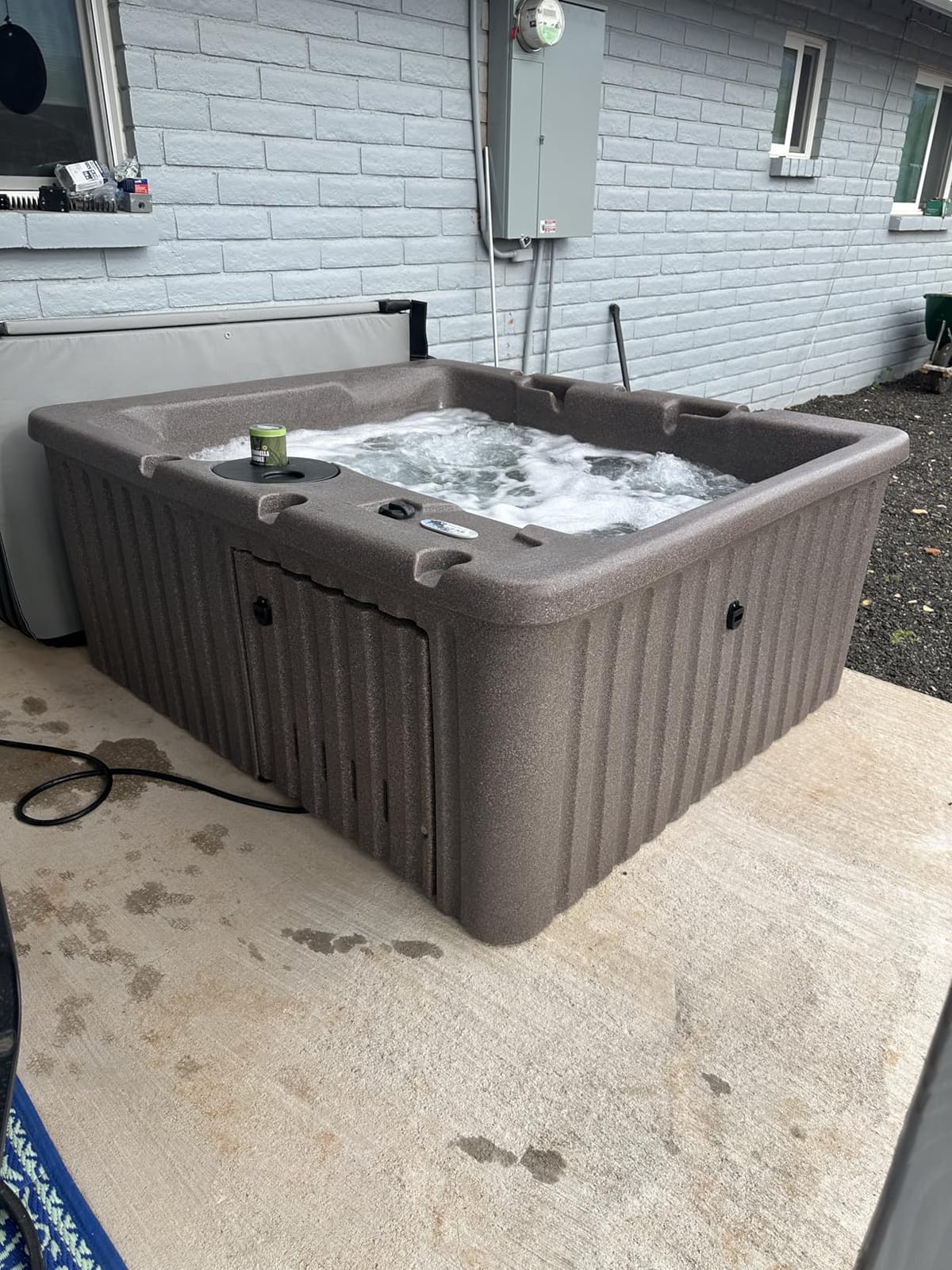 Aqualife Current Outdoor Hot Tub, Free Extras, Fits 4-Adults, Plug and Play Spa, Free Cover Included customer photo 1