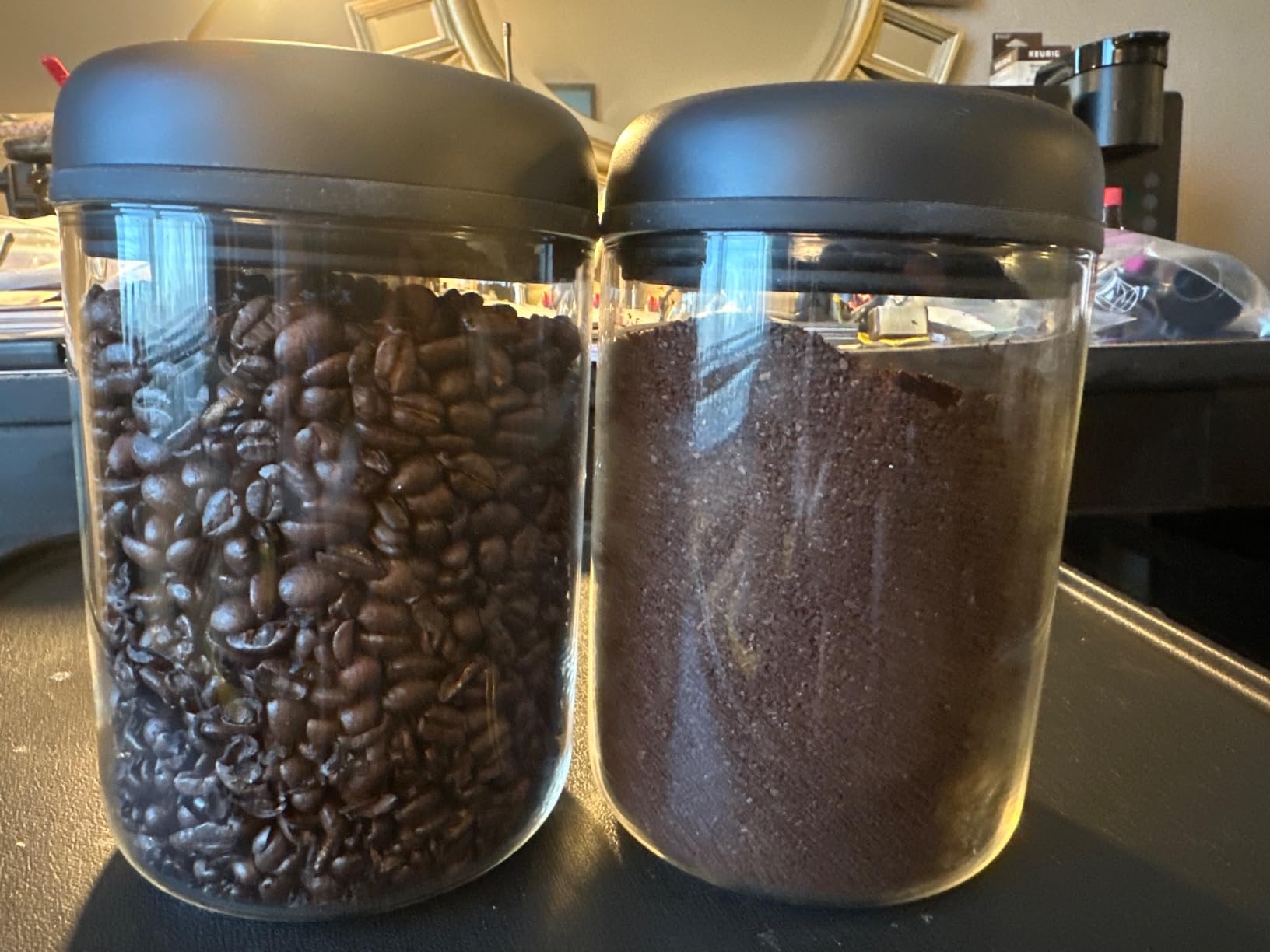 Fellow Atmos Electric Vacuum Coffee Canister 1.2L - Auto-Seal Steel customer photo 1