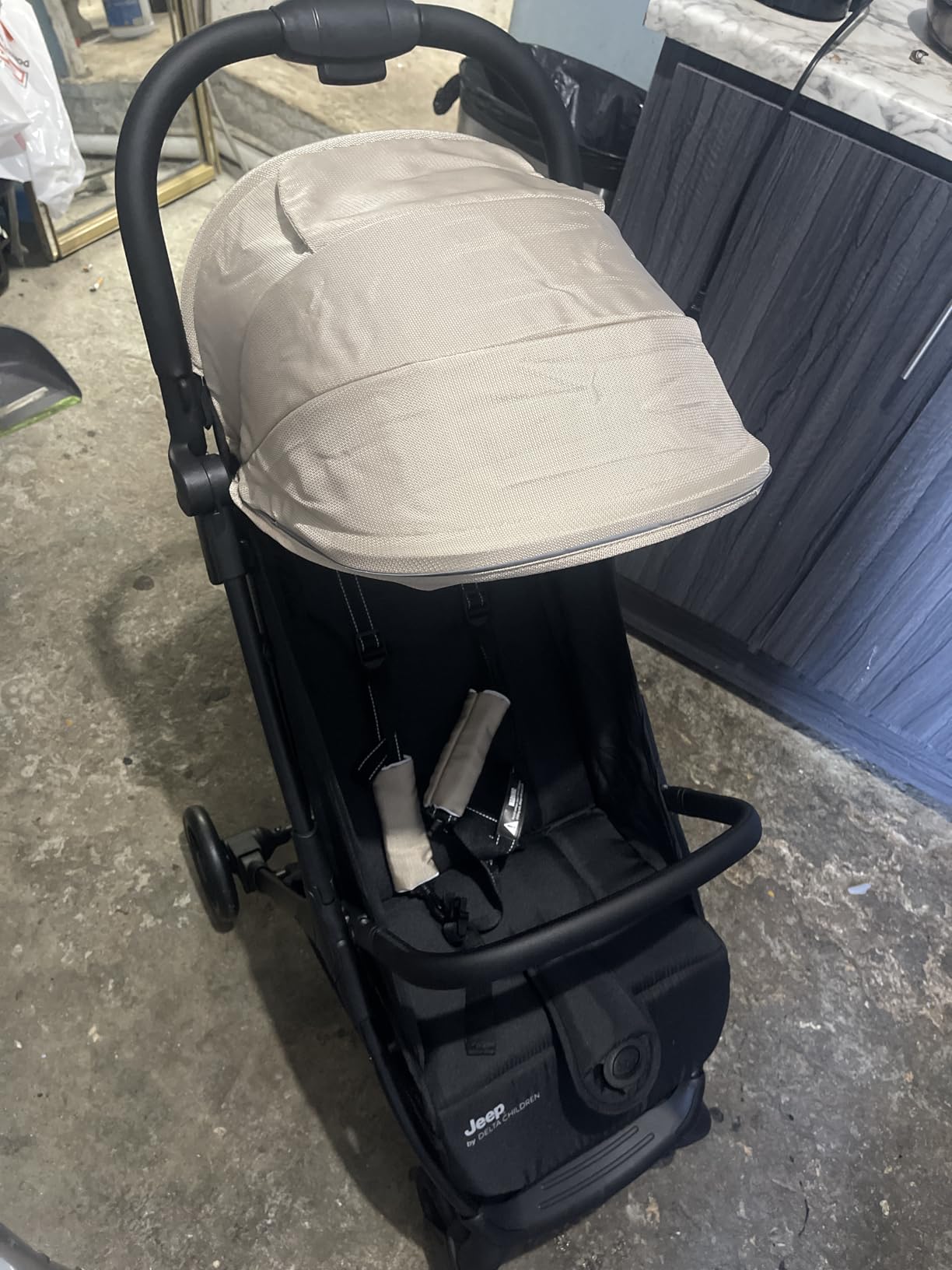 Jeep Altitude Compact Travel Stroller by Delta Children Greenguard Gold, Easy One Hand Fold, Lightweight, Extendable Canopy with Peek-a-Boo Window, Reclining Seat, 4 Wheel Suspension, Black customer photo 2