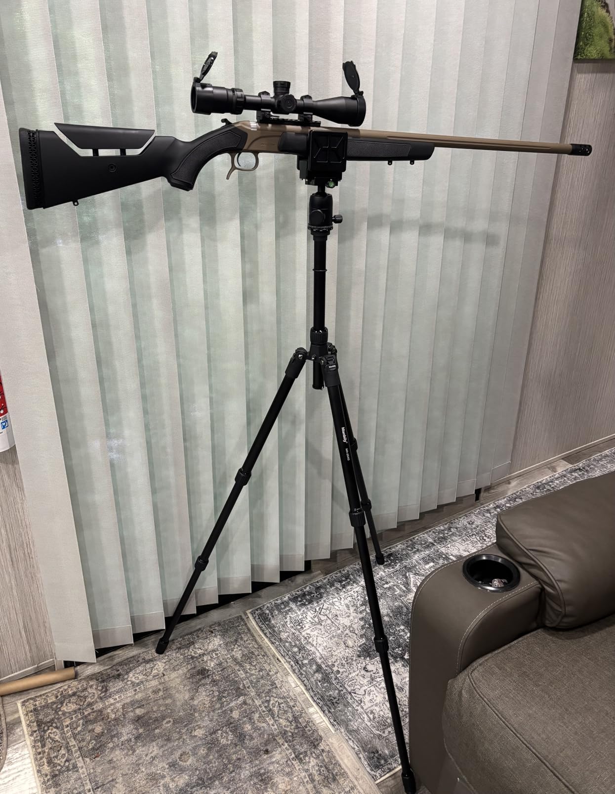 Zelnoox Arca-Swiss Rifle Pig Saddle for Hunting Tripod Clamp with Quick Release Dovetail (6061 Aluminum, Anti-Scratch Pads) for Shooting Accuracy customer photo 1