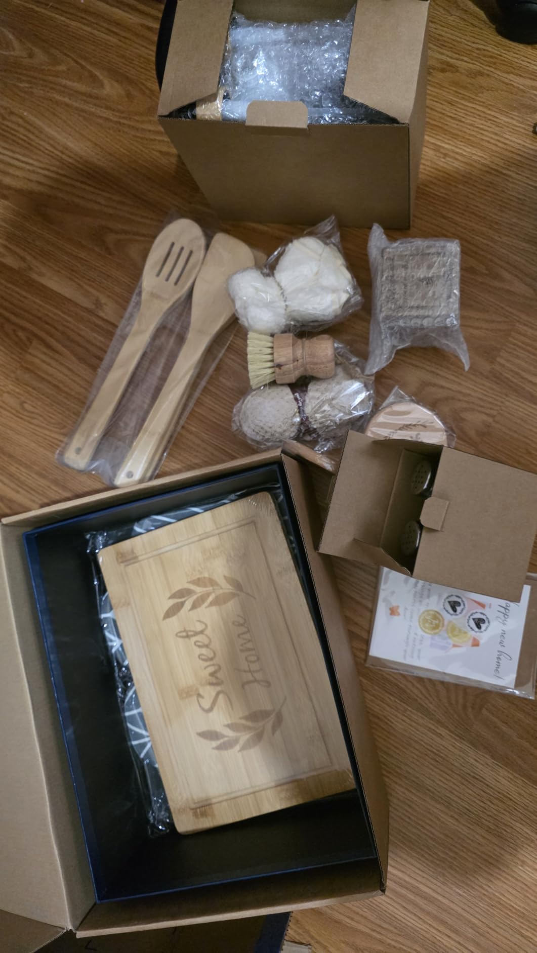 Housewarming Gifts New Home Basket, 21-Piece Including Cutting Board, Handwashing Set, and Aromatherapy - Ideal for Housewarming Gift for Couples, New Home Families, and Closing Gifts for Home Buyers customer photo 2