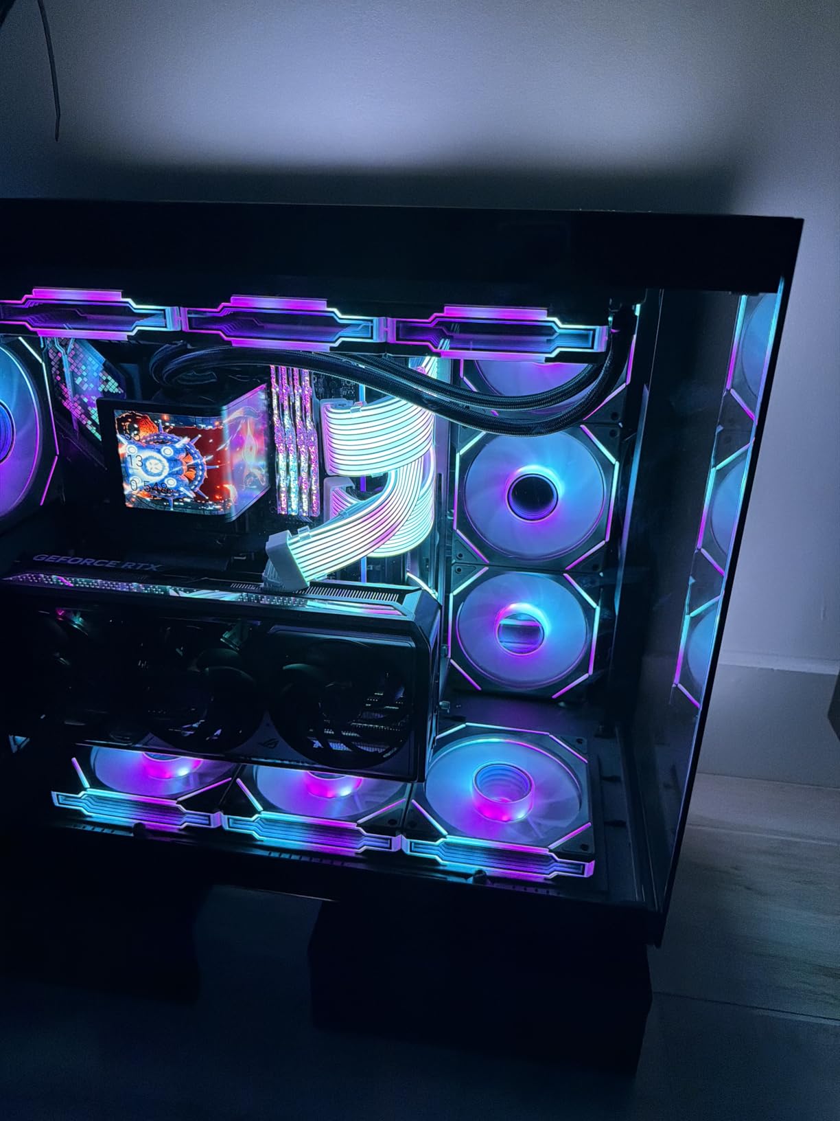 Intel Core Ultra 9 Processor 285K 24 cores (8 P-cores + 16 E-cores) up to 5.7 GHz customer photo 1
