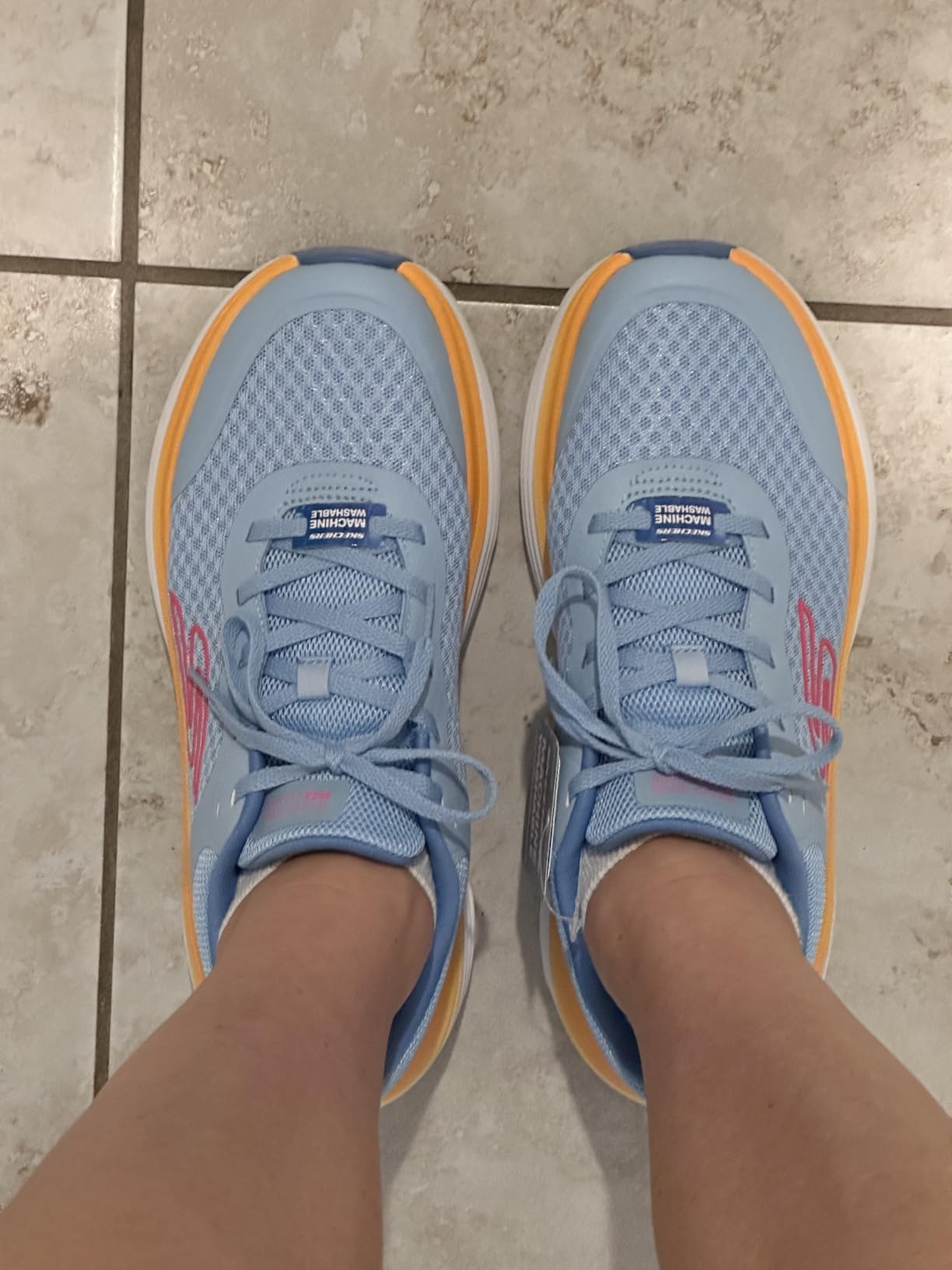 Skechers Women's Max Cushioning Endeavour customer photo 1