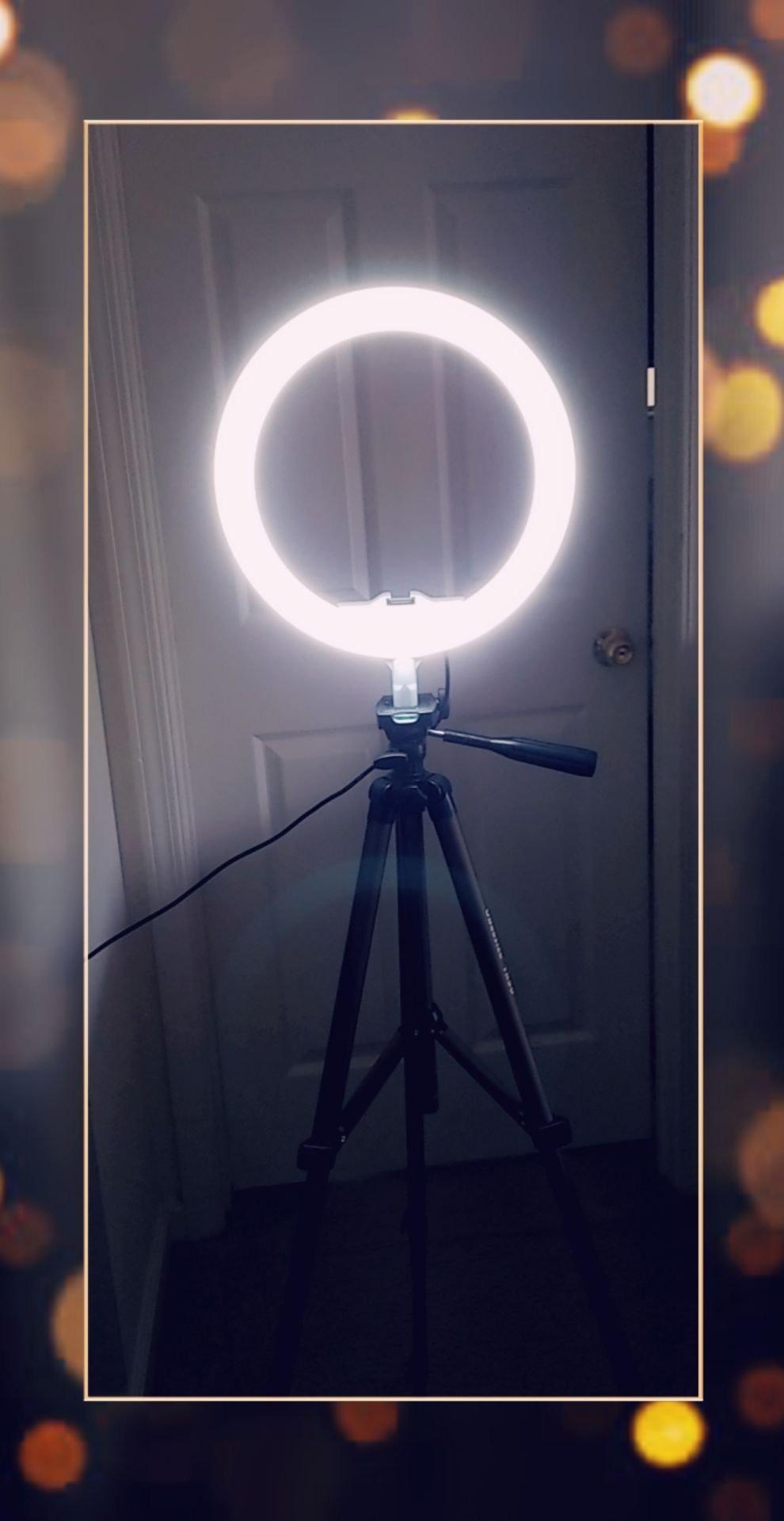 UBeesize 22'' Ring Light with 72'' Stand, 60W Large Ring Light with Phone Holder, Dimmable LED Light for Makeup Barber Stylist Tattoo YouTube TikTok Photography customer photo 1