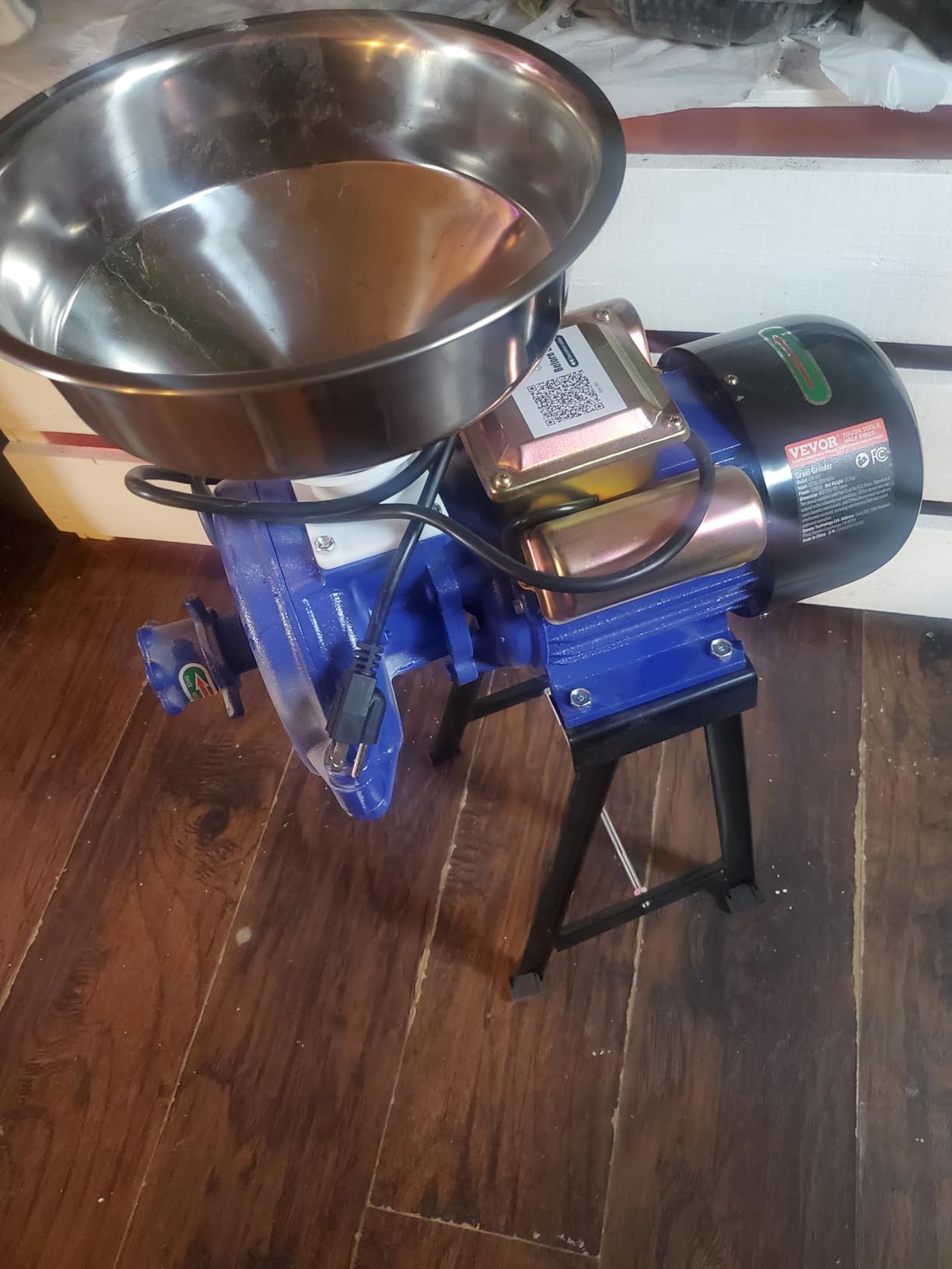 VEVOR Electric Grain Mill Grinder, 3000W Spice Grinders, Commercial Corn Mill with Funnel, Thickness Adjustable Powder Machine customer photo 1
