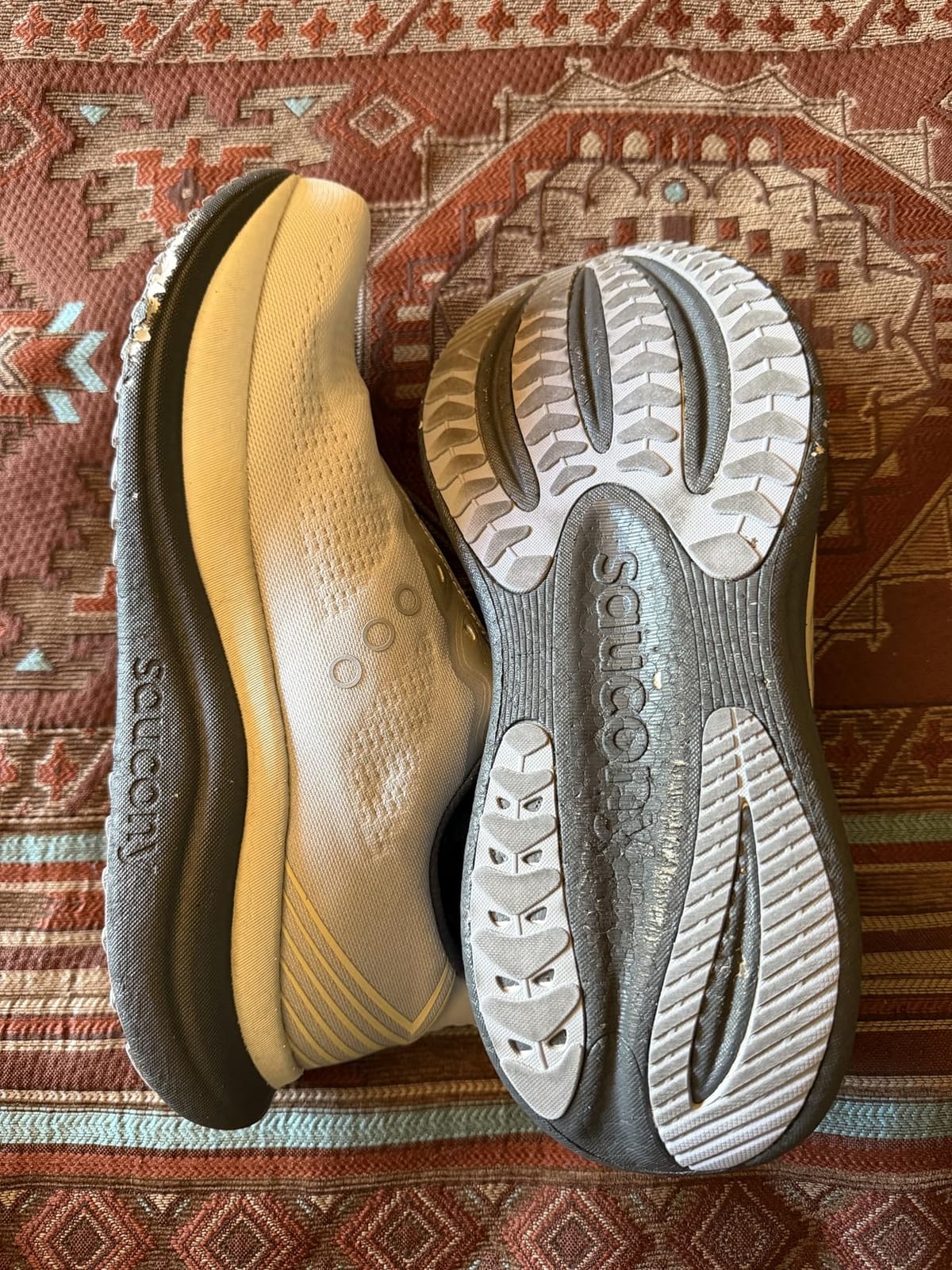 Saucony Men's Triumph 23 Sneaker customer photo 2