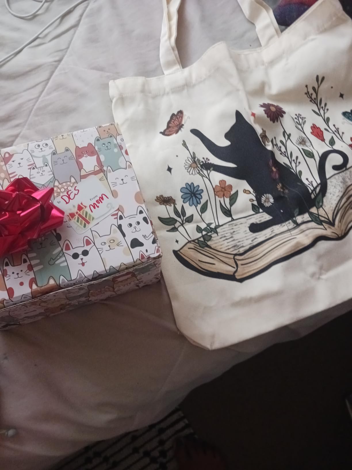 Cat Lover Gifts for Women, Gifts for Cat Lovers, Cats Themed Gift Set of 7 customer photo 1