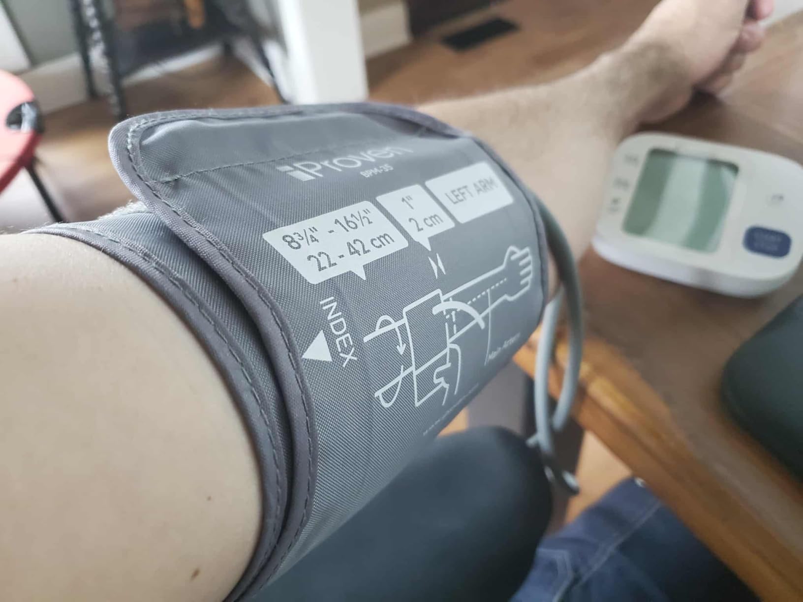 iProven Bluetooth Blood Pressure Monitor for Home Use with App Integration | For Upper Arm, Easy-to-Use One-Touch Operation, accurate BP Cuff with Large Display for Convenient Monitoring customer photo 1
