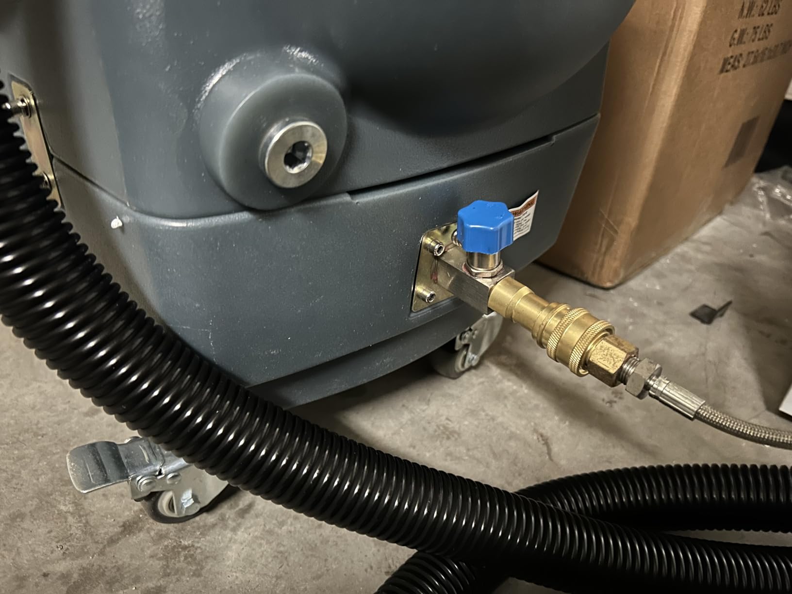 Commercial Heated Carpet & Upholstery Extractor Machine, 160 PSI Hot Water Cleaner, 1.34 HP Vacuum, 149°F Heater, 4.8-Gal and 5.3-Gal Dual Tanks for Auto Detailing, Furniture & Carpet customer photo 1