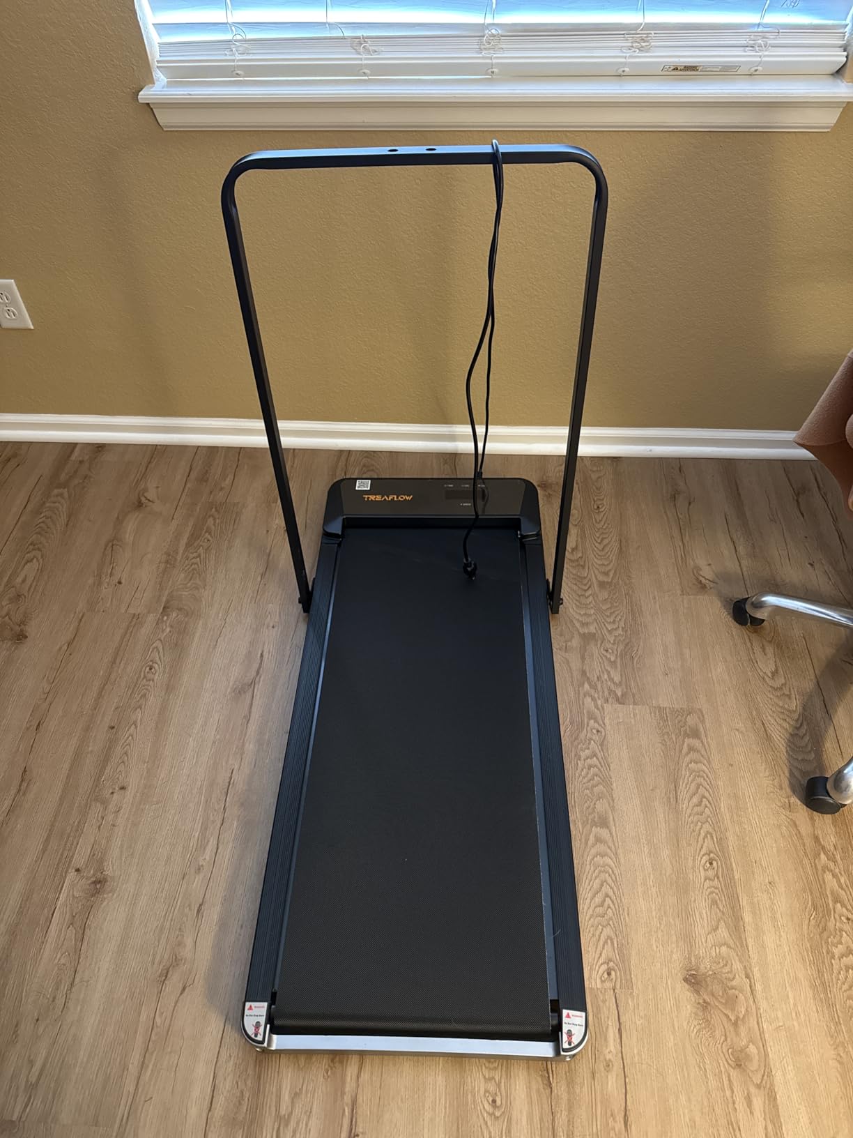 TREAFLOW Walking Pad with Incline, Under Desk Treadmills for Home | 8% Incline, Portable Office Treadmill, 265 Lbs Capacity, Remote Control, Led Display, Quiet Motor, Space-Saving Design customer photo 2