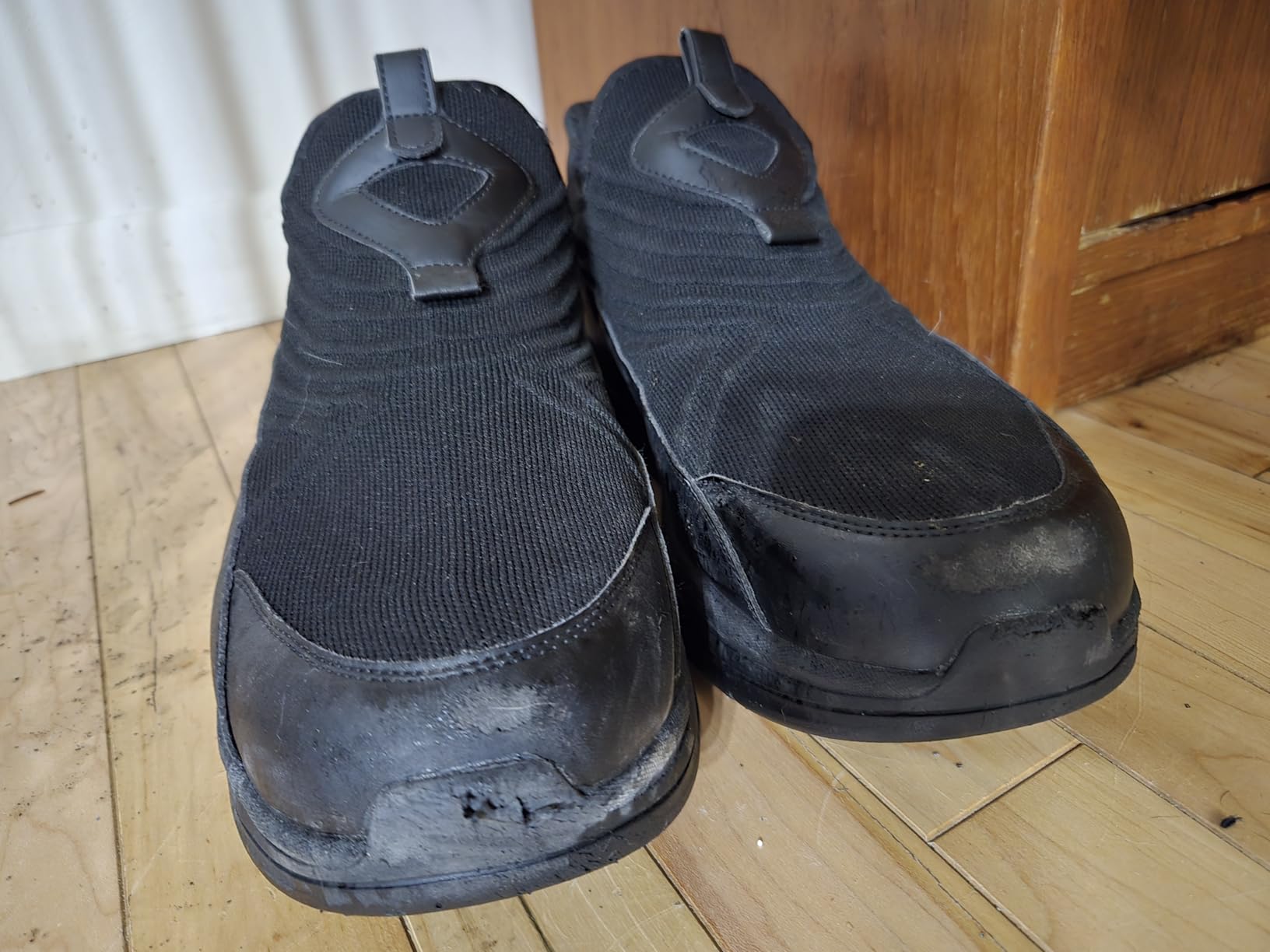 FitVille Men's Extra Wide Slip-On Walking Shoes, Hands-Free Orthopedic Sneakers with Arch Support for Plantar Fasciitis, Bunions and Hammertoes - Step Ease V1 customer photo 1