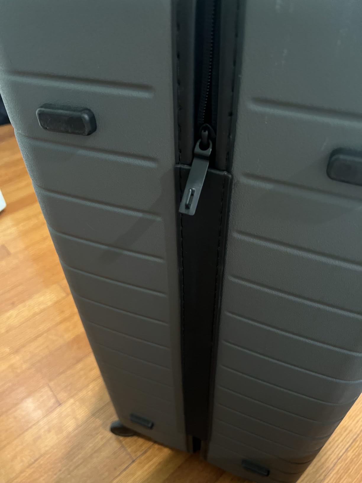 Medium Checked Luggage, 26-inch Lightweight Hardside Spinner Suitcase customer photo 2