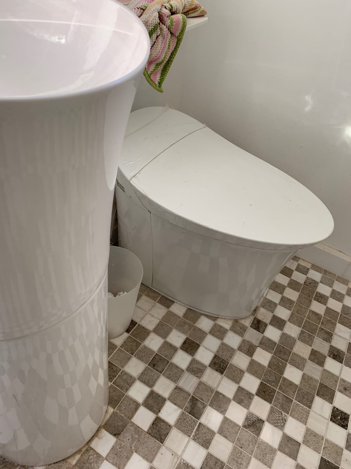 Kohler K-5401-PA Veil One-Piece Elongated Dual-Flush Intelligent Toilet, Smart Bidet Toilet, Honed Black customer photo 1