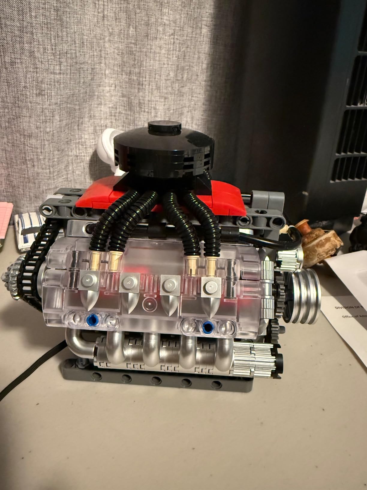 Mould King Mini V8 Engine Kits That Runs, Build Your Own Visible Car Motor, Physical Science Experiment Models for Teens, Best STEM Toy Gifts for 14+ and Adult 10171 (487 Pcs) customer photo 1