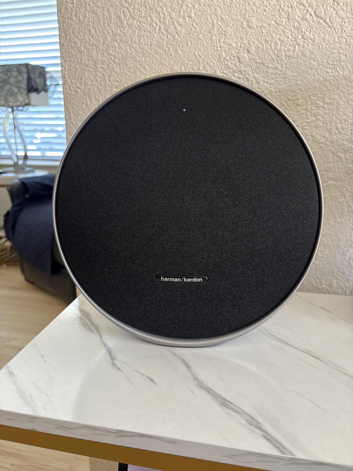Harman Kardon Onyx Studio 9 - Portable Stereo Bluetooth Home Speaker with Built-in Battery and USB Charging, Self-Tuning, and Multi-Speaker Connection by Auracast - Black customer photo 2
