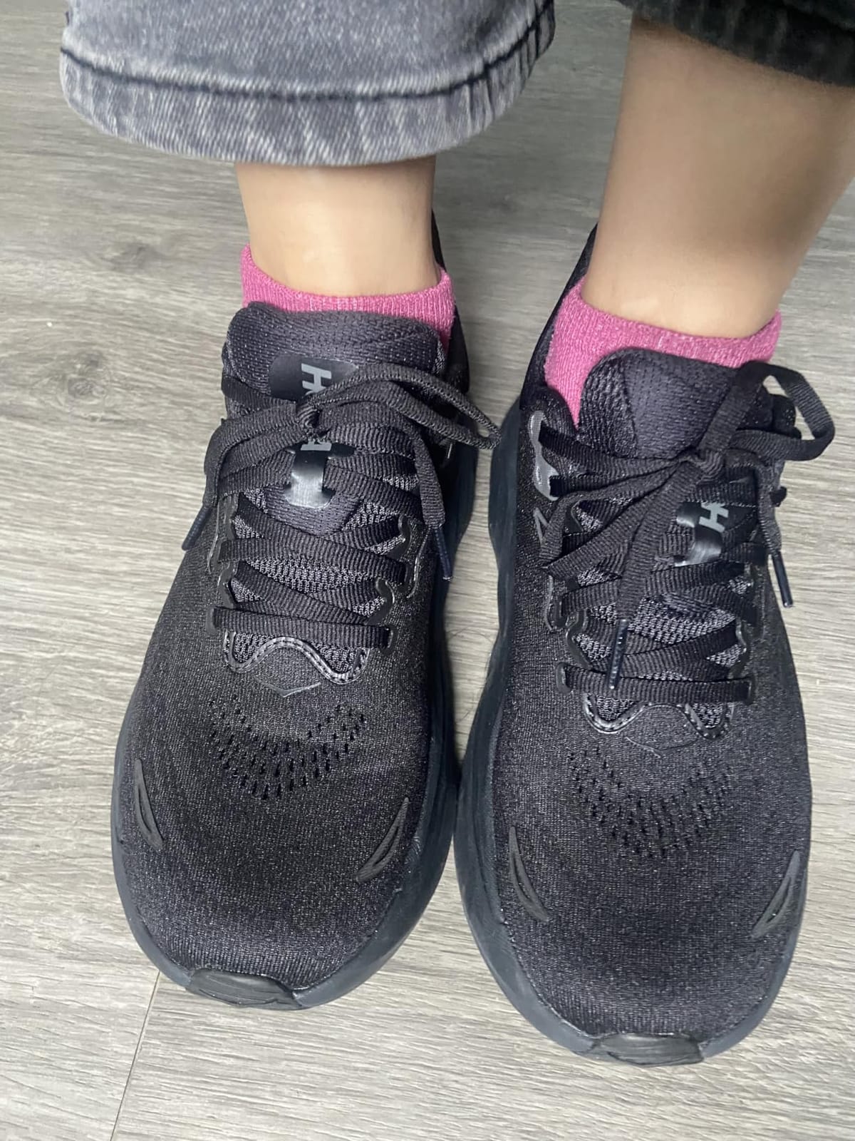 Hoka Womens Arahi 8 customer photo 2