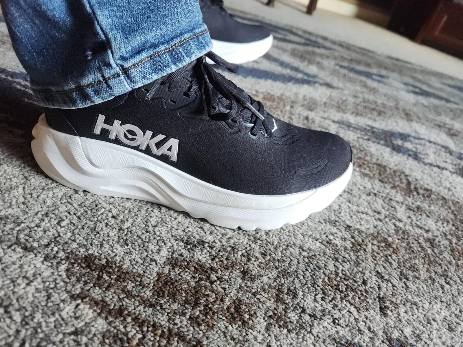 Hoka Mens Arahi 8 customer photo 1