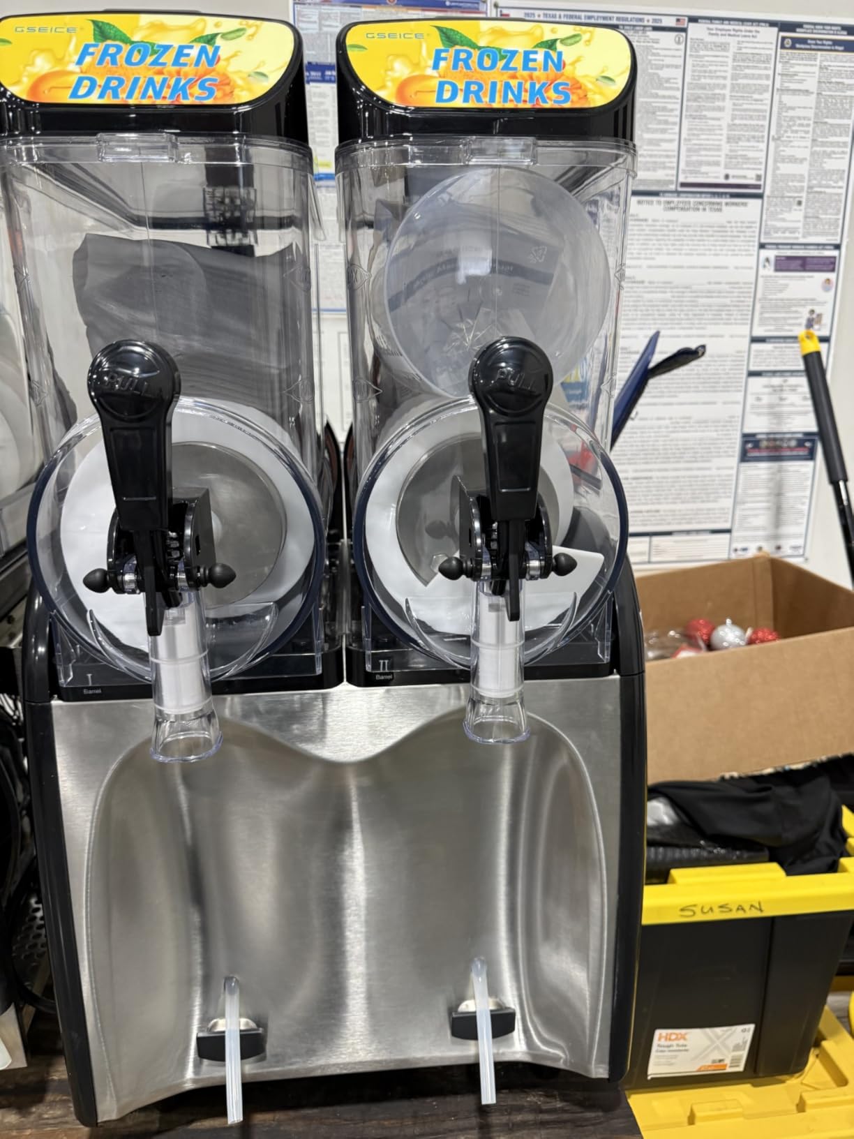 45L Commercial Slushie Machine, 3 Tank Margarita Machine 120 Grande Cups customer photo 2