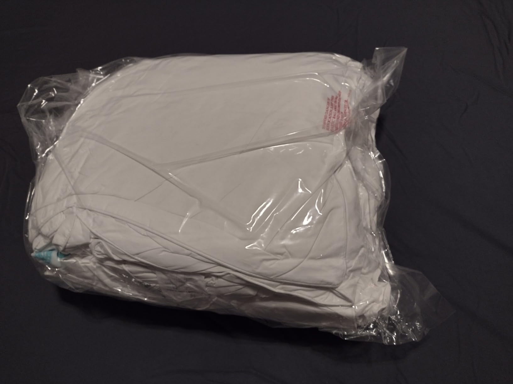 Martha Stewart Goose Down Fiber Cotton Comforter Duvet Insert Queen | Ultra-Soft 1cm Breathable Panel Hotel Collection Hypoallergenic Comforter All Season Medium Warmth 90x90 customer photo 1