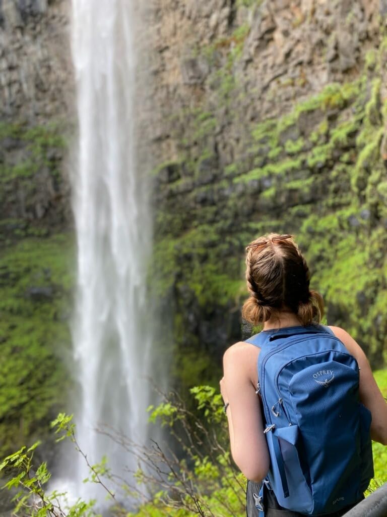 Osprey Daylite Commuter Backpack, Moody Burgundy customer photo 2