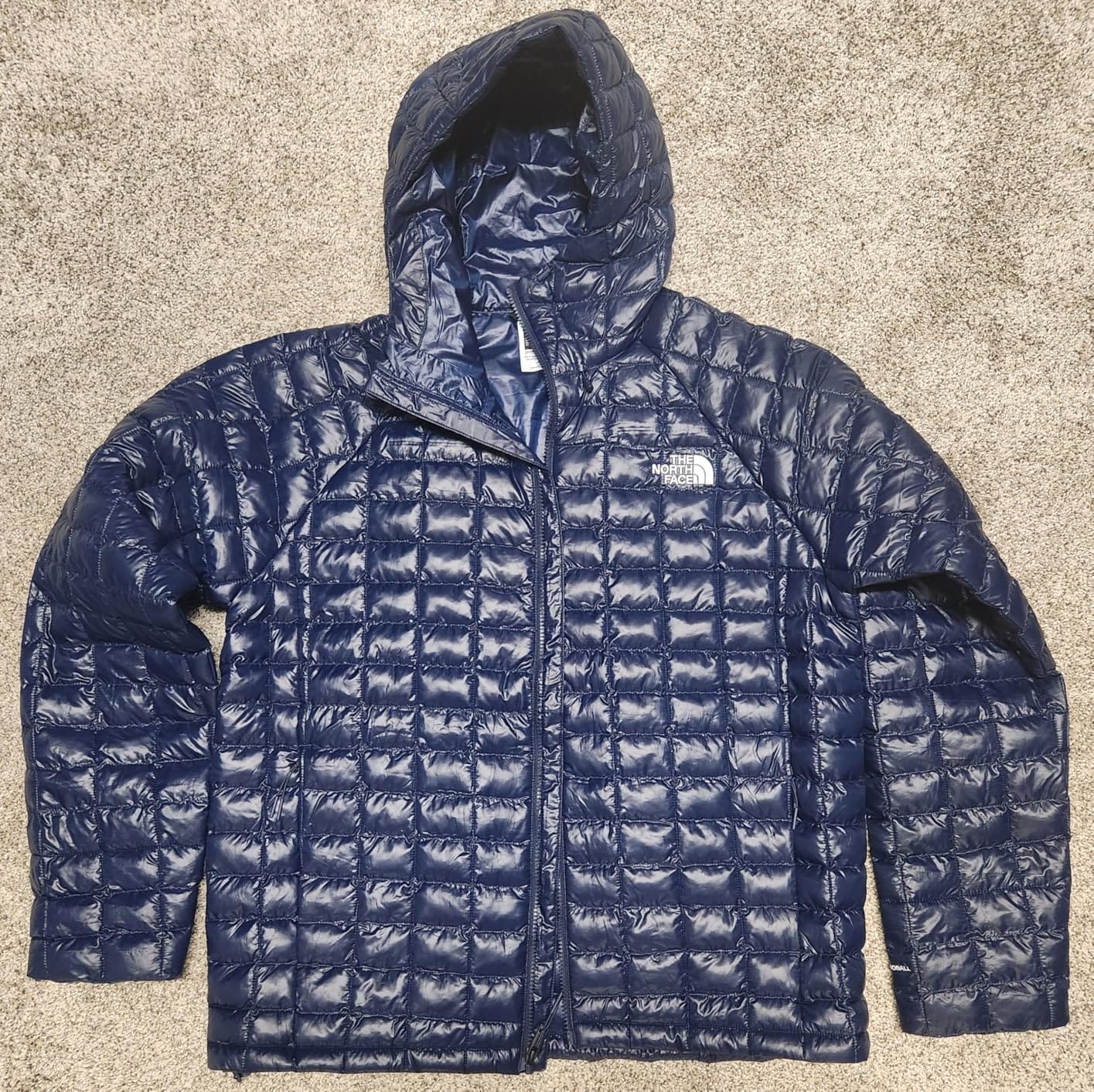 The North Face Men's Thermoball Hooded Jacket | Lightweight, Wind & Water Resistant Fabric, Synthetic Insulation customer photo 1