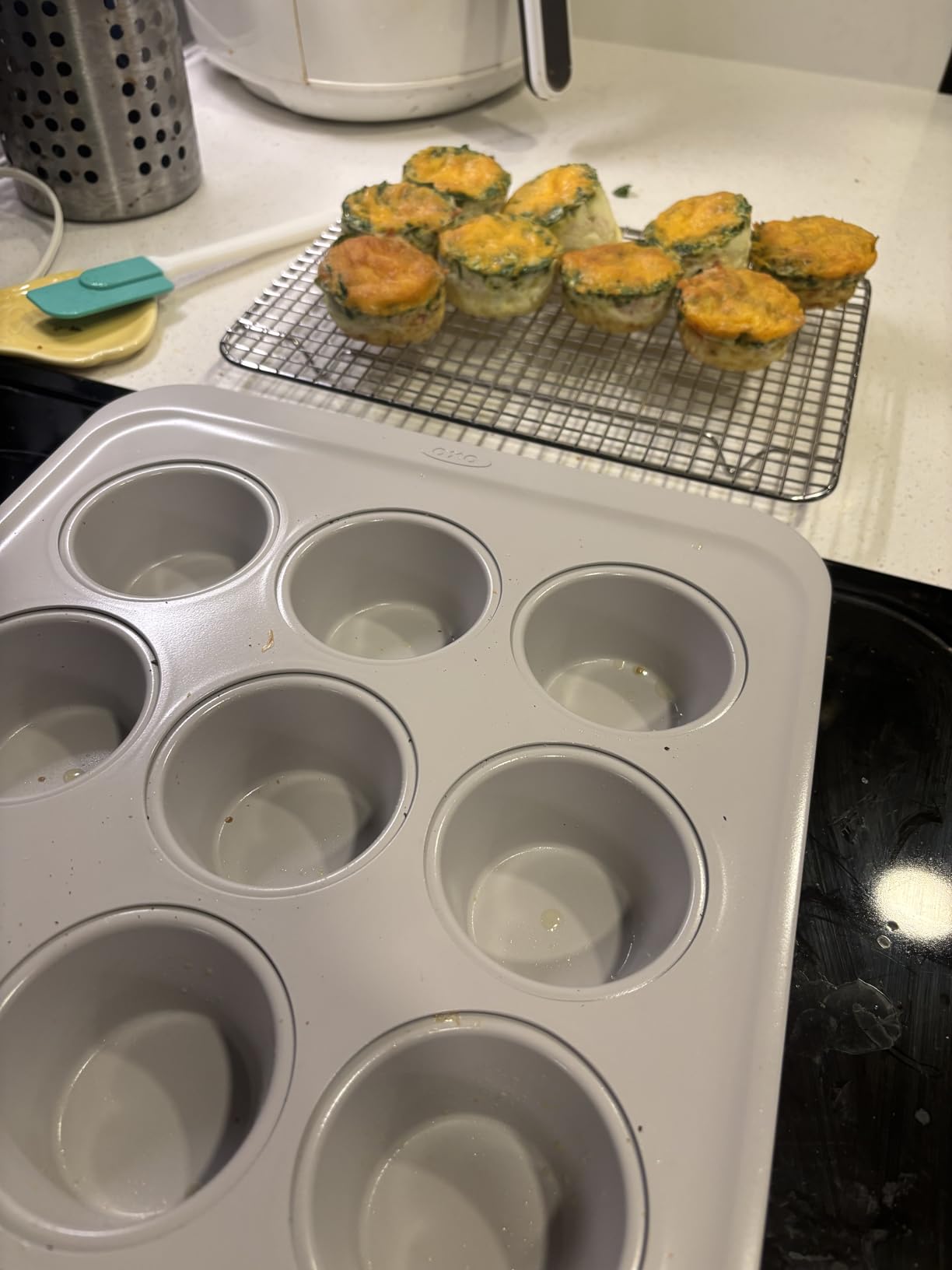 OXO Good Grips Non-Stick Pro Ceramic Coated Metal Bakeware 12 Cup Muffin Pan - Biscuit customer photo 2