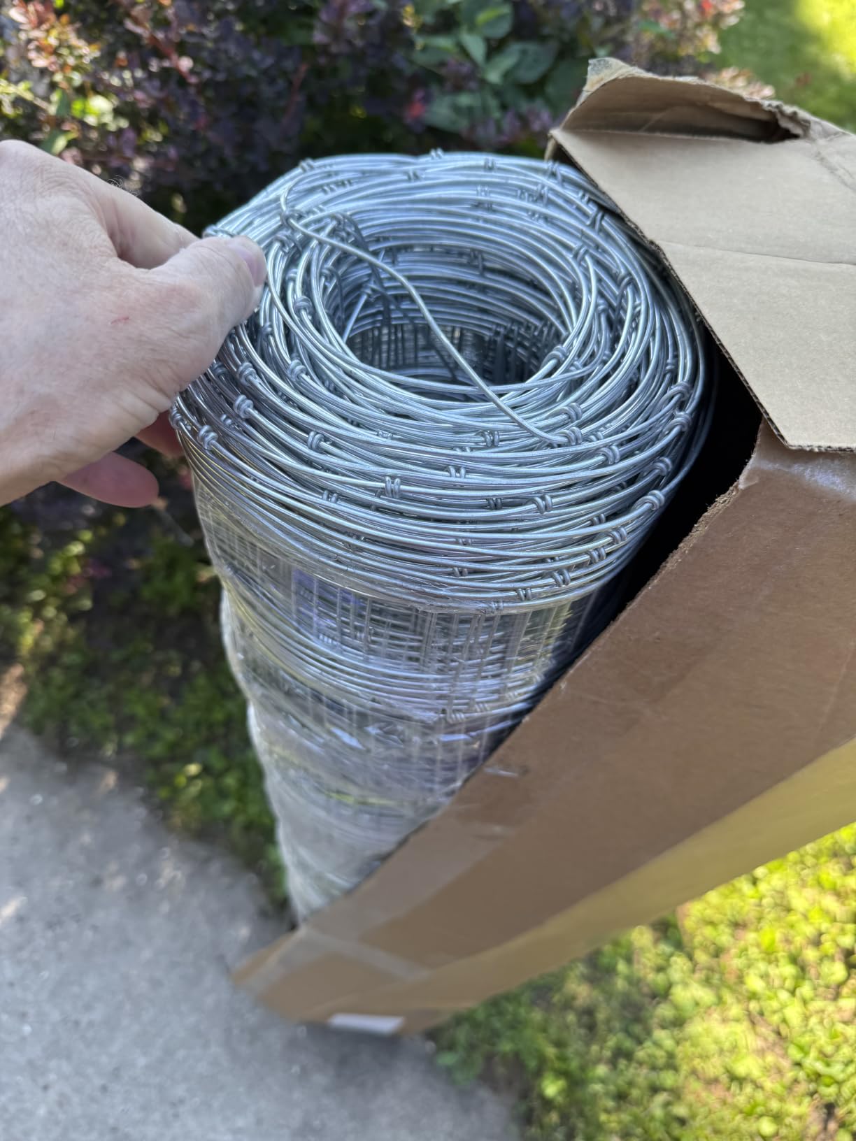 Farm Fence 4.5FT x 100FT, Galvanized Cattle Fence | Heavy Zinc Coating Wire Fencing, 14GA Livestock Fence, Goat Fence, Hog Wire Fencing Perfect for Livestock, Animals Protection customer photo 1