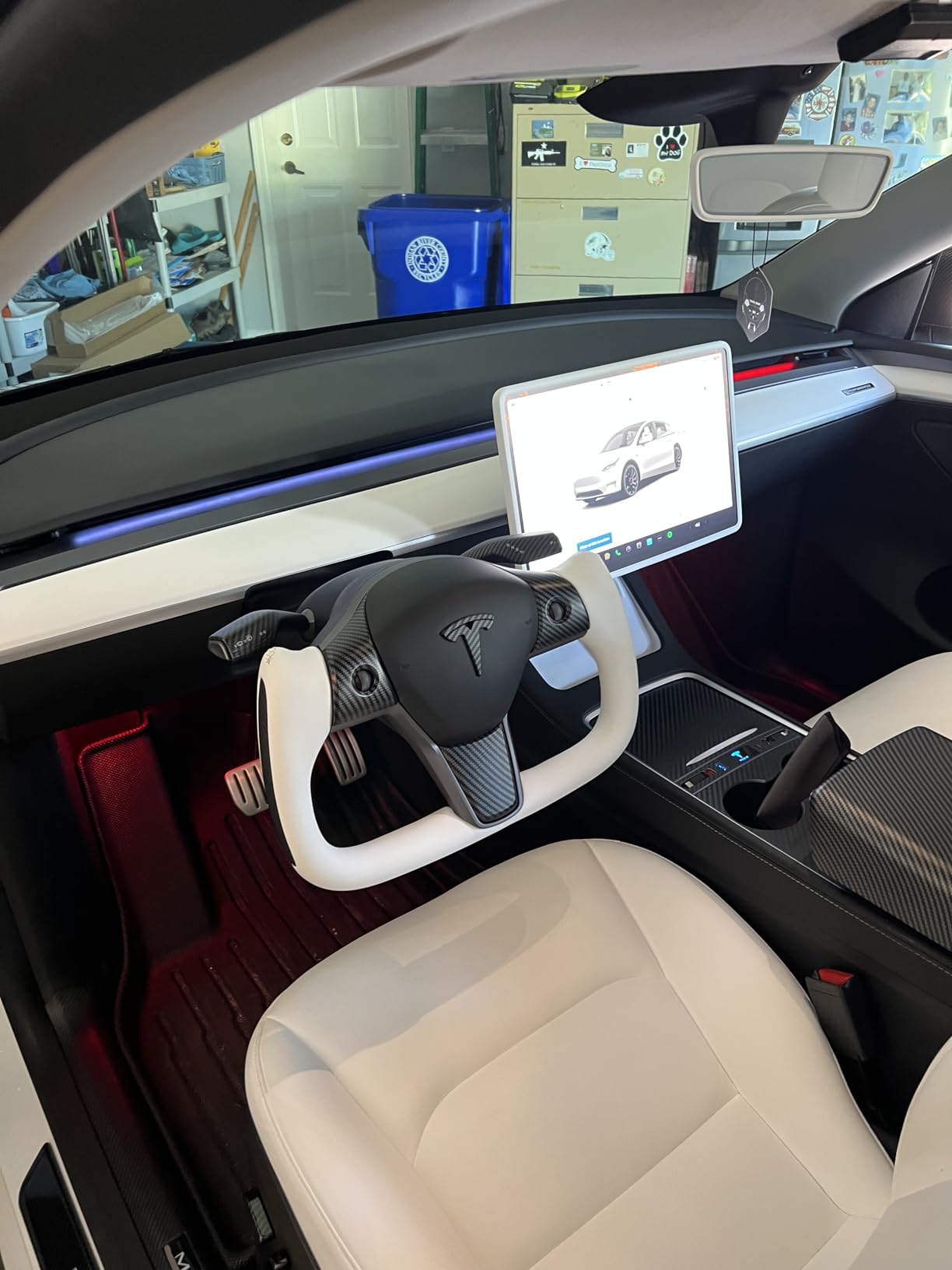 Tlyard Yoke Steering Wheel Personalized for Tesla 3 Y, Nappa Leather with Carbon Fiber Glossy for Tesla Model 3 2017-2023, Model Y 2019-2024 With Heating Function customer photo 1