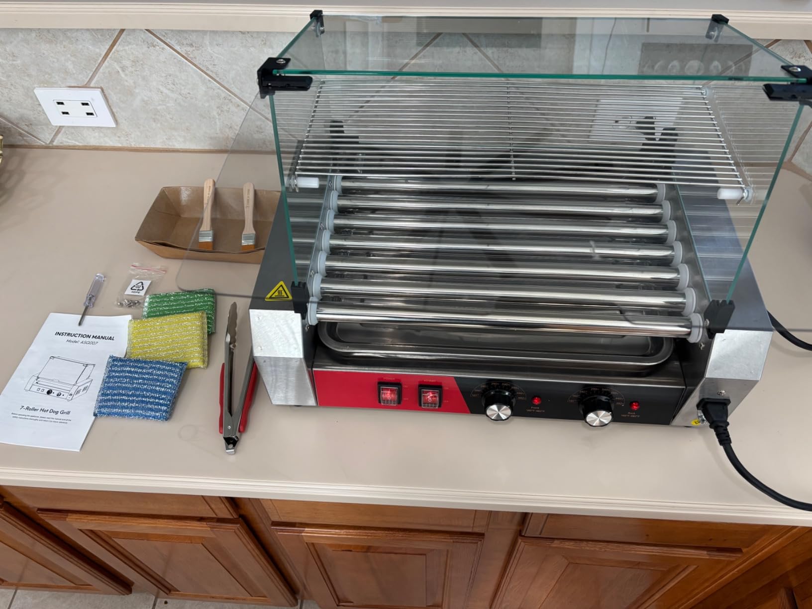 FOHERE Hot Dog Roller 7 Rollers 18-24 Hot Dogs Capacity, 1050W Stainless Steel Hot Dog Machine with Bun Warmer Shelf customer photo 2