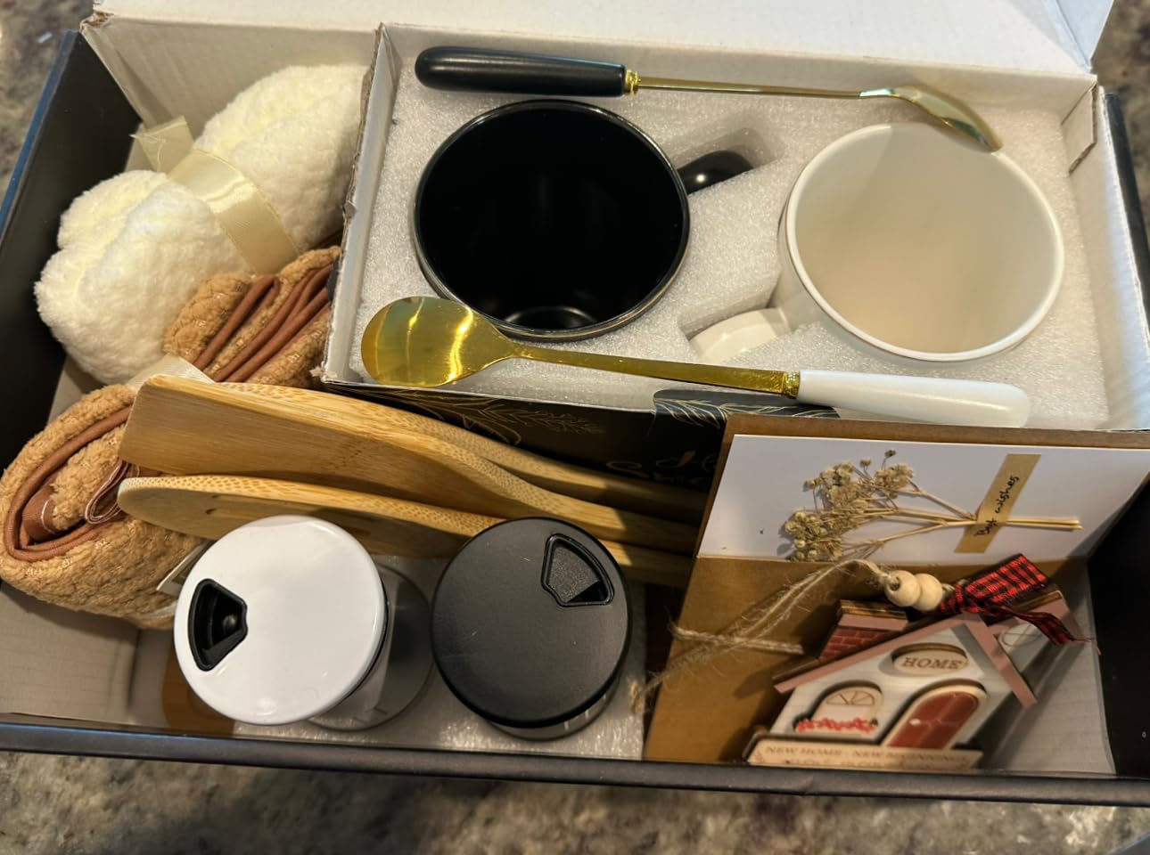 Maustic House Warming Gifts New Home, 14 Pcs New House Gift Basket, Housewarming Present for Homeowners Couples Women, Closing Gifts for Home Buyers customer photo 1