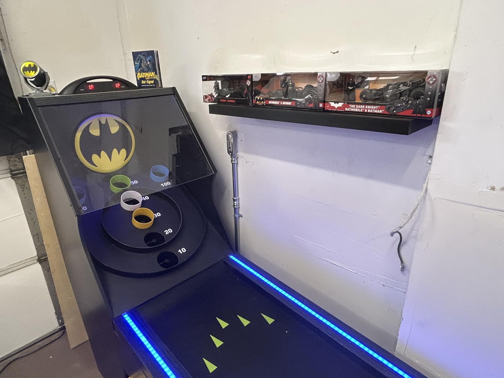 VEVOR Roll and Score Classic Arcade GameTable, Sky Ball Table Machine, LED ElectronicScorer & Track Lighting, Sound, Automatic BallReturn, Home Recreation Game Room customer photo 1