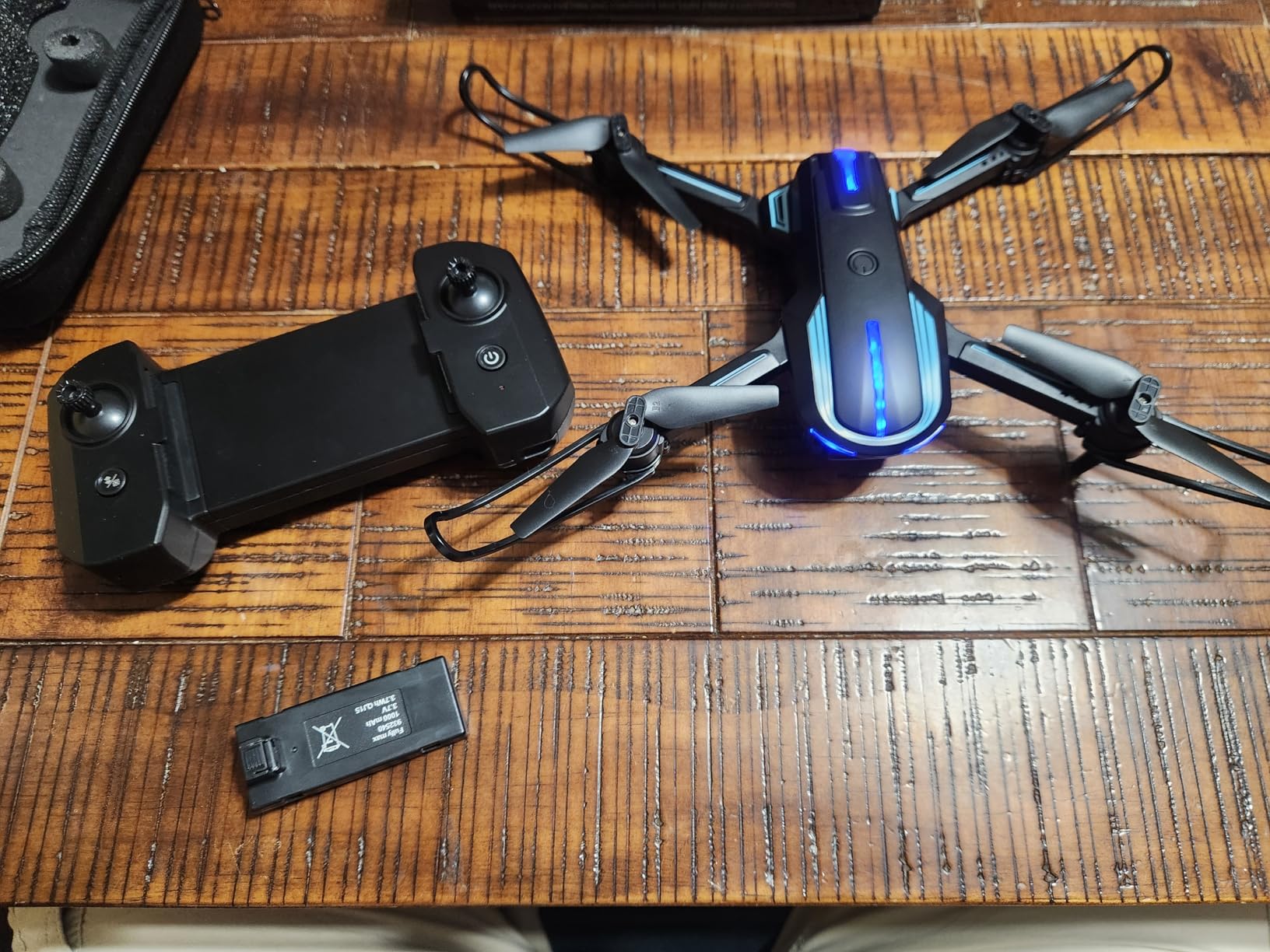 Drone with Camera for Adults Beginners Kids, Fun 1080P Foldable Mini Drone for Exciting Indoor Outdoor Play, RC Quadcopter with 2 Batteries, One Key Start, Easy to Fly, Altitude Hold, 3D Flips customer photo 2
