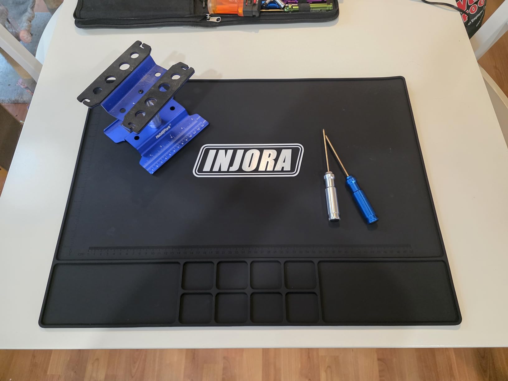 INJORA RC Silicone Pit Mat Work Mat for RC Car Upgrade (600x450mm) customer photo 1