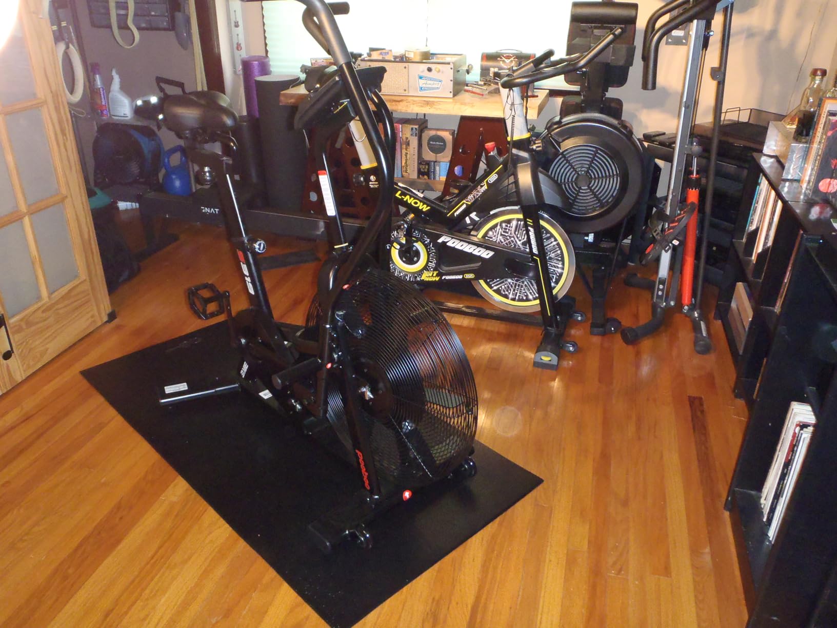 pooboo Air-Resistance Exercise Fan Bike, Air Bike with Dual Acction Handlebars&Dual-Layer Transmission System, Stationary Bike with APP Connection for Home Gym HIIT Cardio Full Body Workout customer photo 2