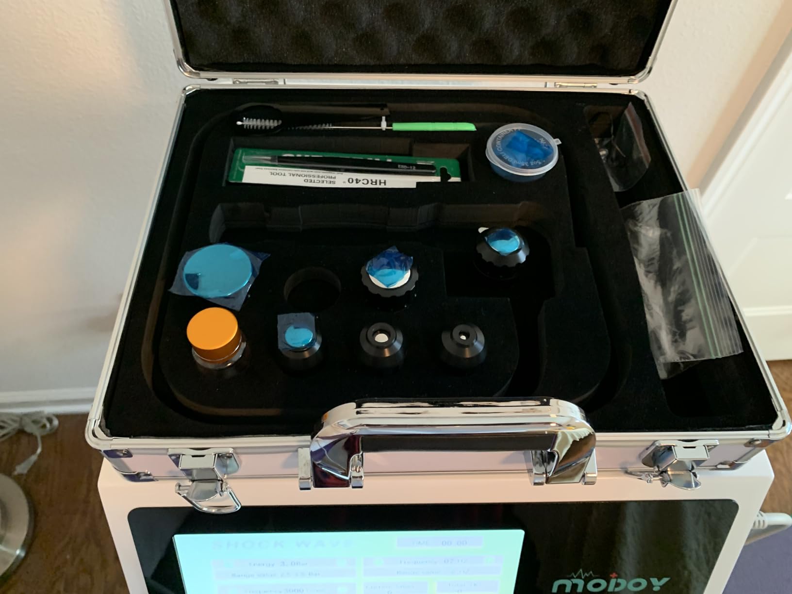 Shockwave Therapy Machine, FSA&HSA Shock Wave Therapy Device, ESWT02 | Home & Clinical Use, Joint/Muscle Pain Relief, Non-Invasive Extracorporeal Shockwave Therapy, AC 110V / 60Hz, 0.5~10 Bar customer photo 2