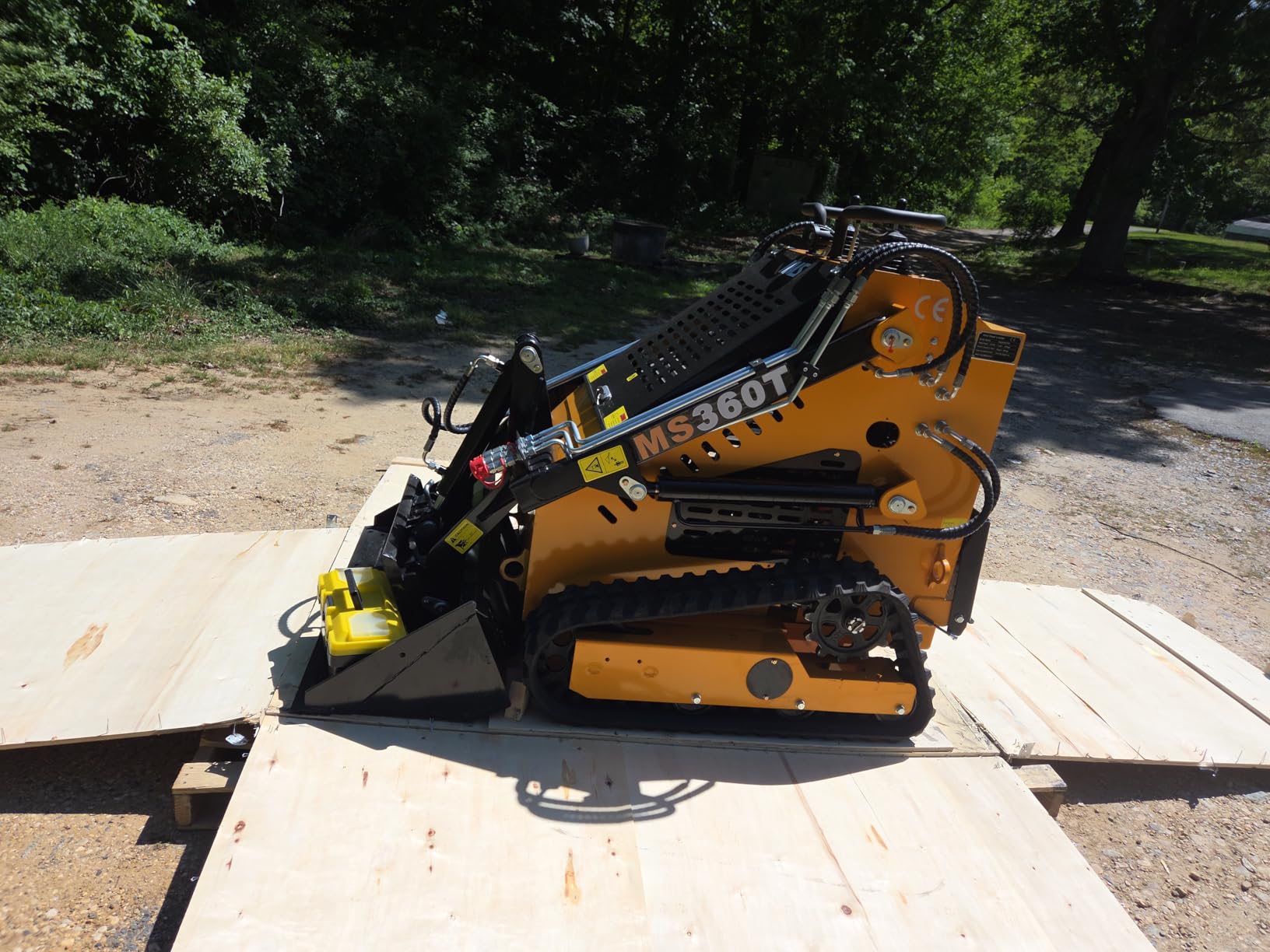MS 360T Mini Crawler Skid Steer Loader with B&S Gasoline Engine, 13.5 HP Compact Stand on Skid Steer, Triangular Track Skid Loader with Bucket for Farm Garden Park Landscaping, Includes Unloading customer photo 2