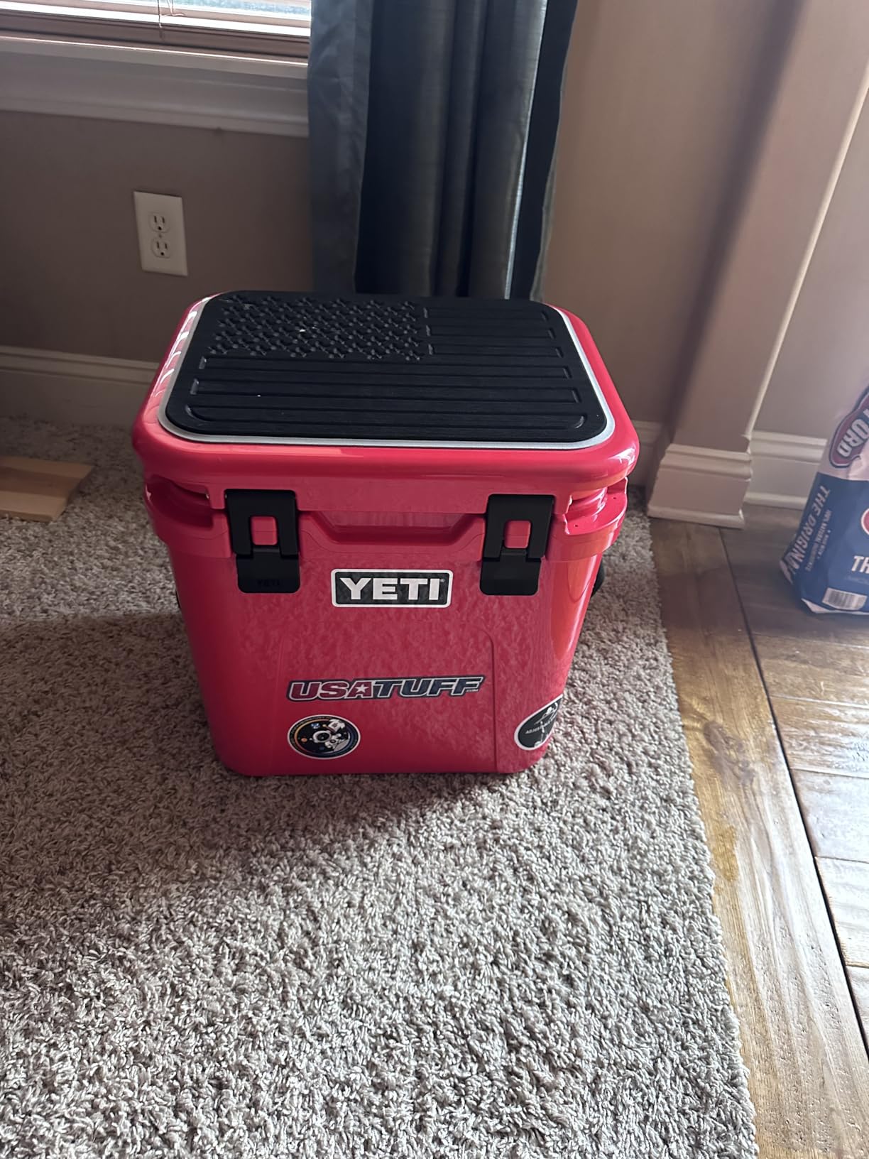 YETI Roadie 24 2.0 Hard Cooler with DoubleDuty Shoulder Strap and Drain Plug customer photo 2