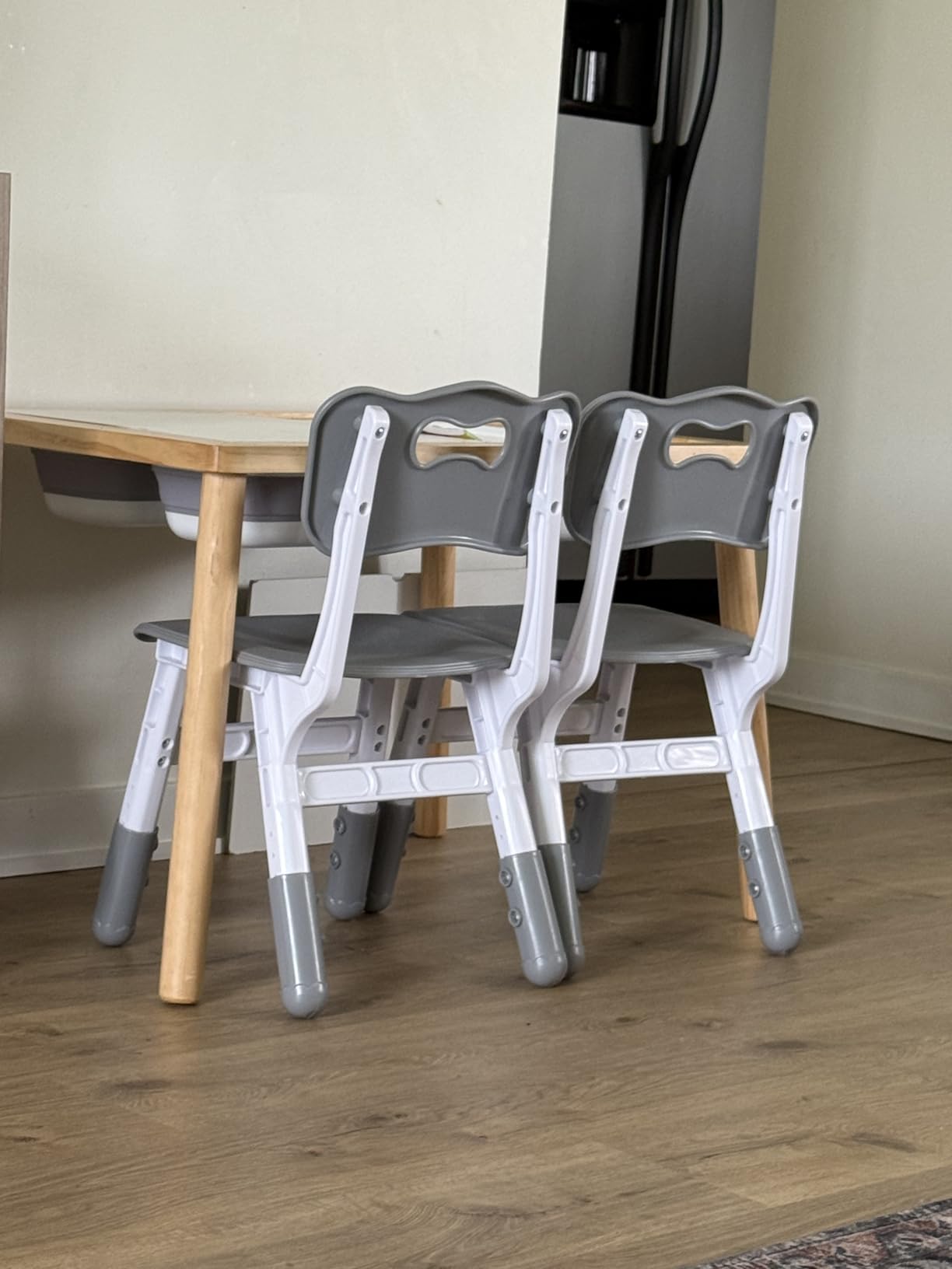 DOREROOM Toddler Chairs 2-Pack, 3-Level Adjustable, Plastic, Natural - Durable, Lightweight, Supports 180 lbs, Ages 2-8 customer photo 1