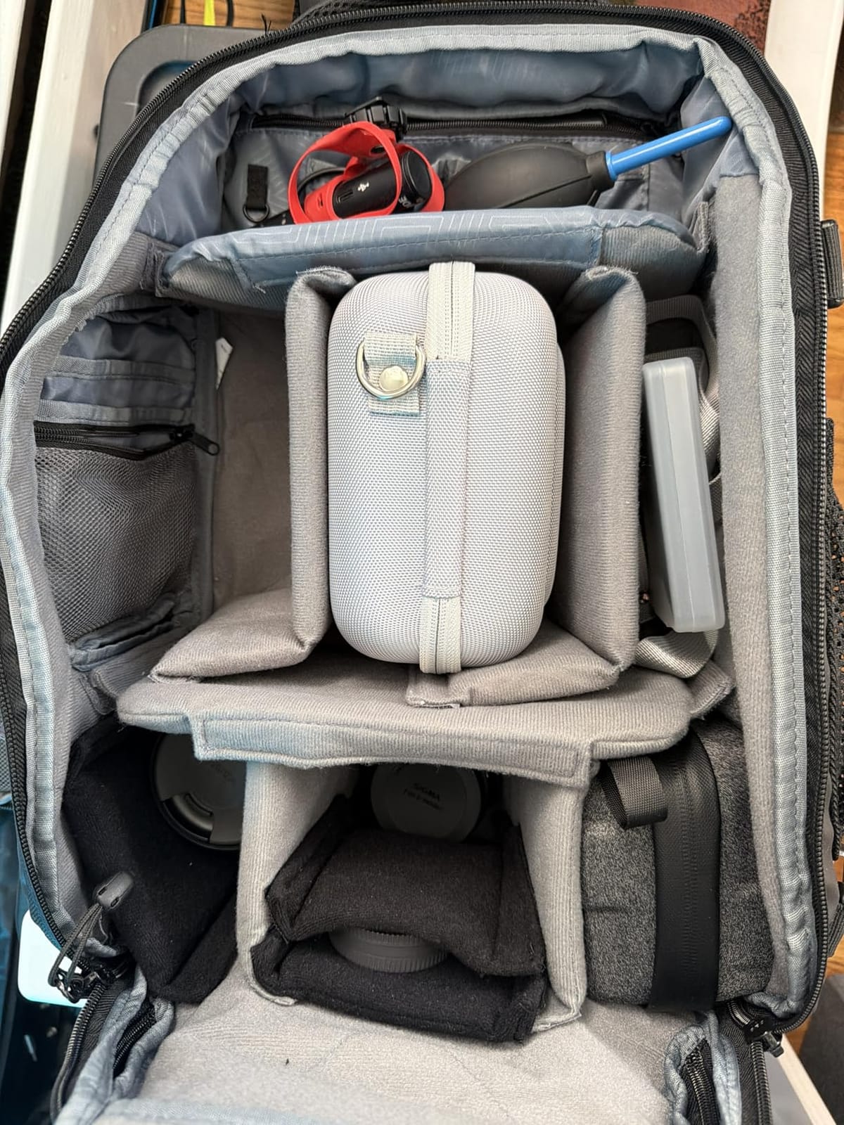 K&F CONCEPT Camera Backpack, 25L Large Capacity Camera Bag for Photographers | Raincover, 15.6 Inch Laptop Compartment, Compatible for Canon/Nikon/Sony/DJI Mavic Drone, B10 customer photo 1