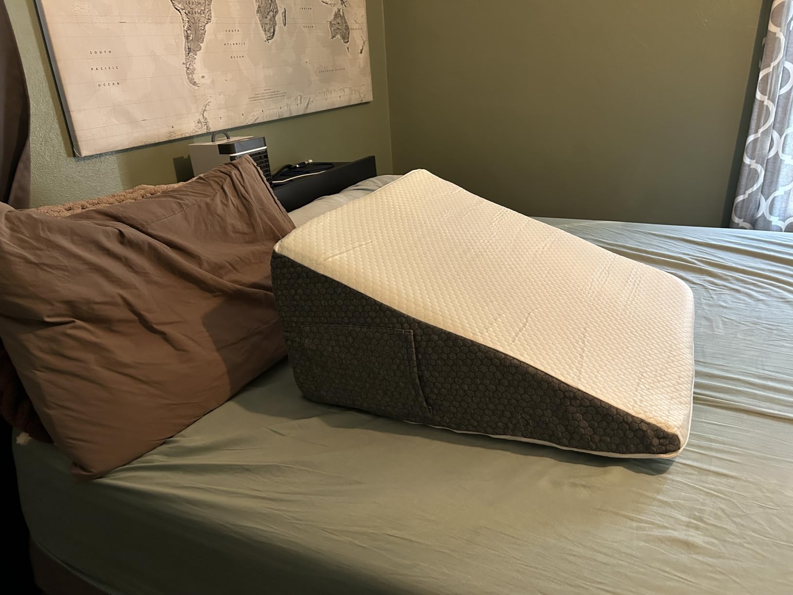 Yojoker Wedge Pillow for Sleeping - 12 Inch Bed Wedge for Headboard Triangle Pillow, Memory Foam Wedges for Acid Reflux, GERD, Snoring, Post Surgery Back Pain Relief, Leg Elevation, Washable Cover customer photo 2