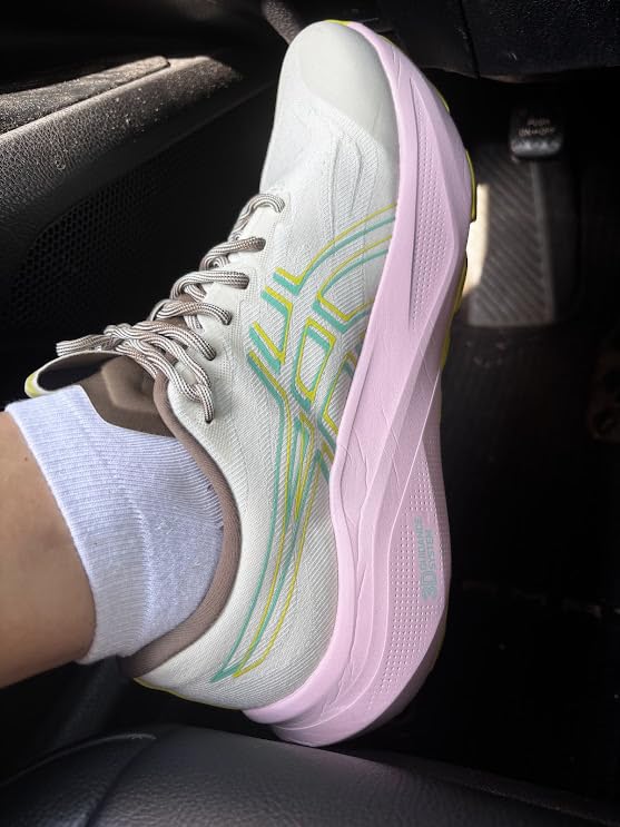 ASICS Women's GT-2000 14 Running Shoes customer photo 1