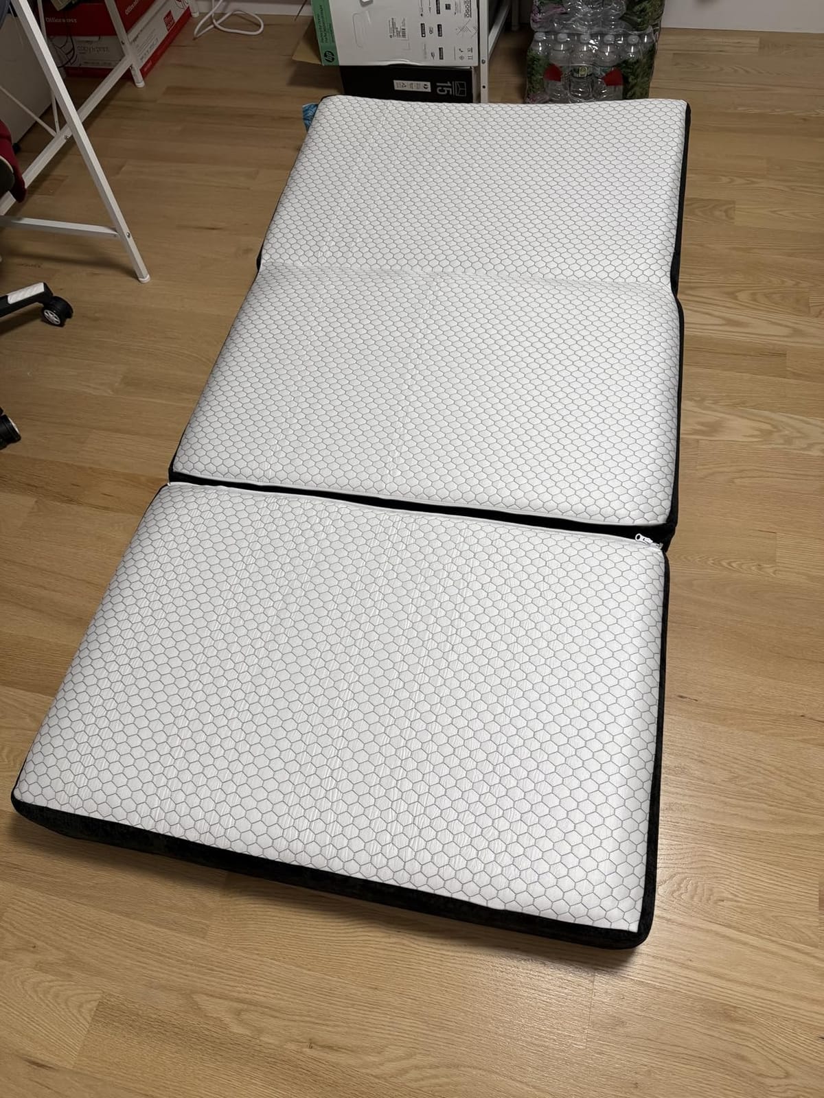 Odorless Foldable Mattress Medium Queen Size 80