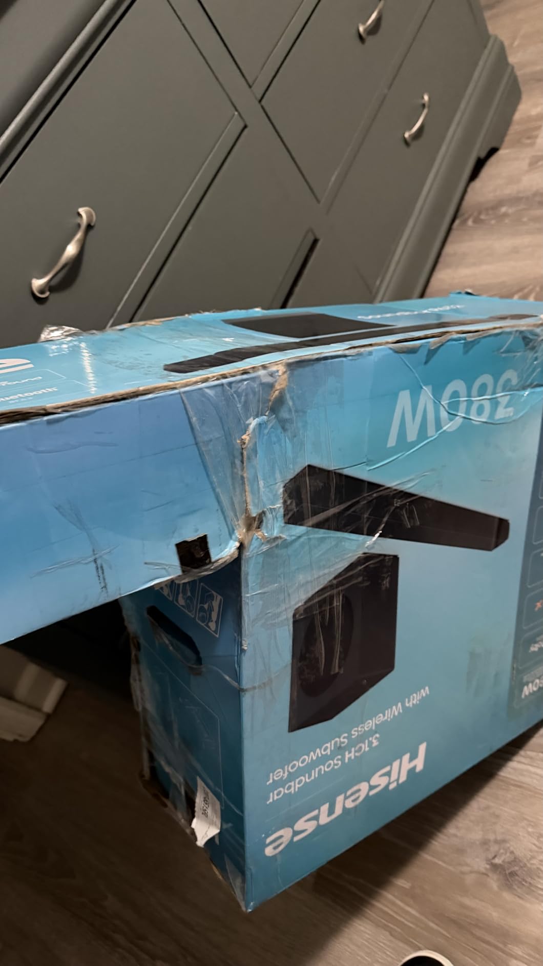 Hisense 3.1 Ch 380W Soundbar with Wireless Subwoofer and Dolby Atmos, 5-Speaker Array, 7 EQ Modes, HDMI eARC Port, Bluetooth, Surround Sound - R632 customer photo 2