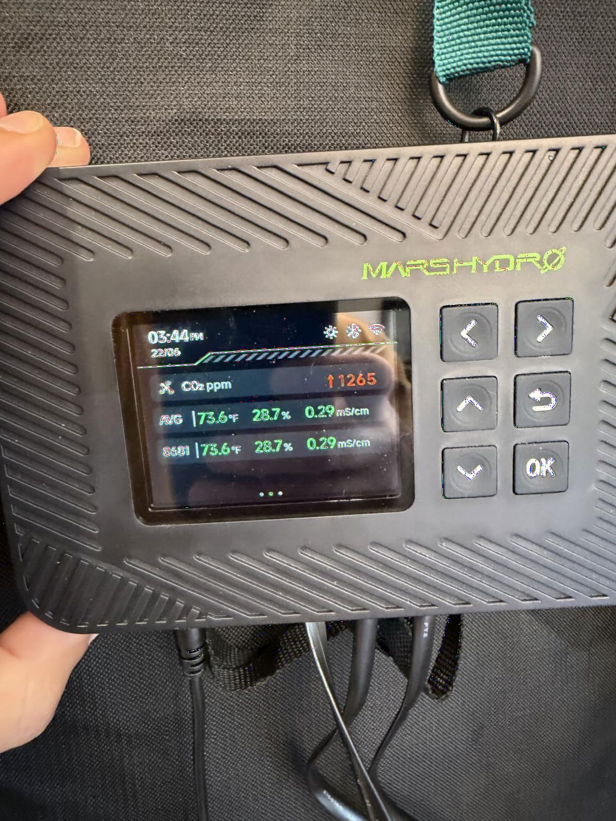 MARS HYDRO iControl Controller for Grow Tent Plant Cycle with App Control | Automated Climate Management: Track VPD, Temp, and Humidity via responsive sensors to maintain perfect cycle environments customer photo 1